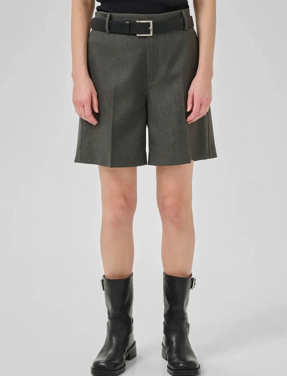 My Essential Wardrobe - SpaceMW Shorts - casual shorts - dark shadow - 0