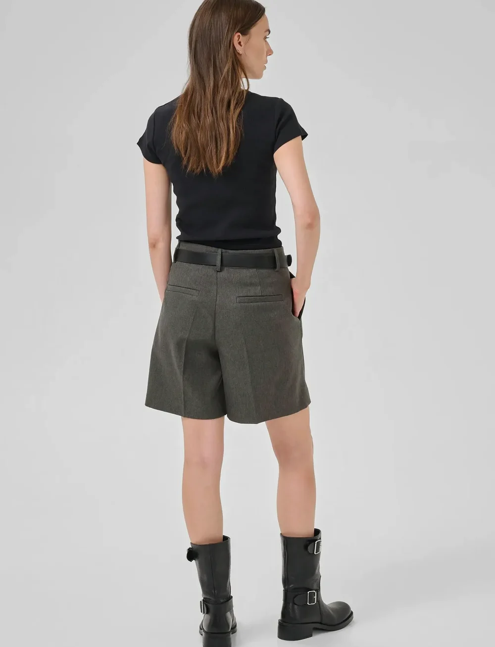 My Essential Wardrobe - SpaceMW Shorts - casual shorts - dark shadow - 4