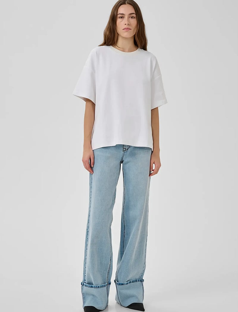 My Essential Wardrobe - MWApir Boxy Tee - t-shirts - snow white - 3