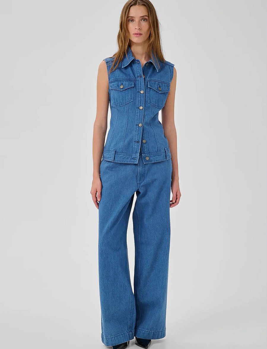 My Essential Wardrobe - MWSaka 180 Shaped Vest - denim vests - clear blue wash - 3