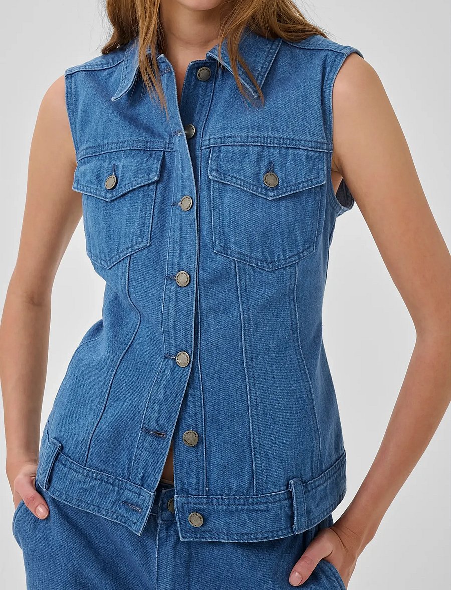 My Essential Wardrobe - MWSaka 180 Shaped Vest - denim vests - clear blue wash - 5