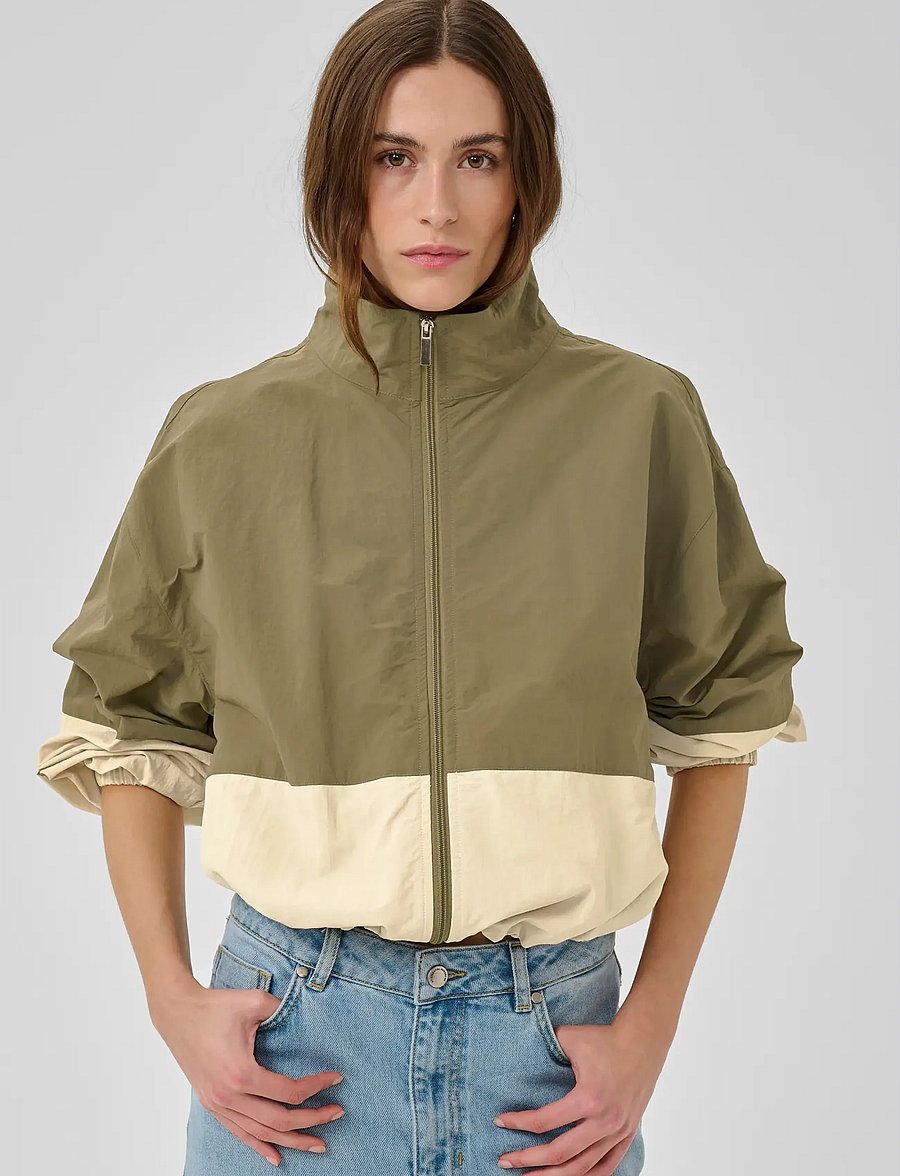 My Essential Wardrobe - MWQuinn Track Jacket - frühlingsjacken - capers w. brown rise - 0