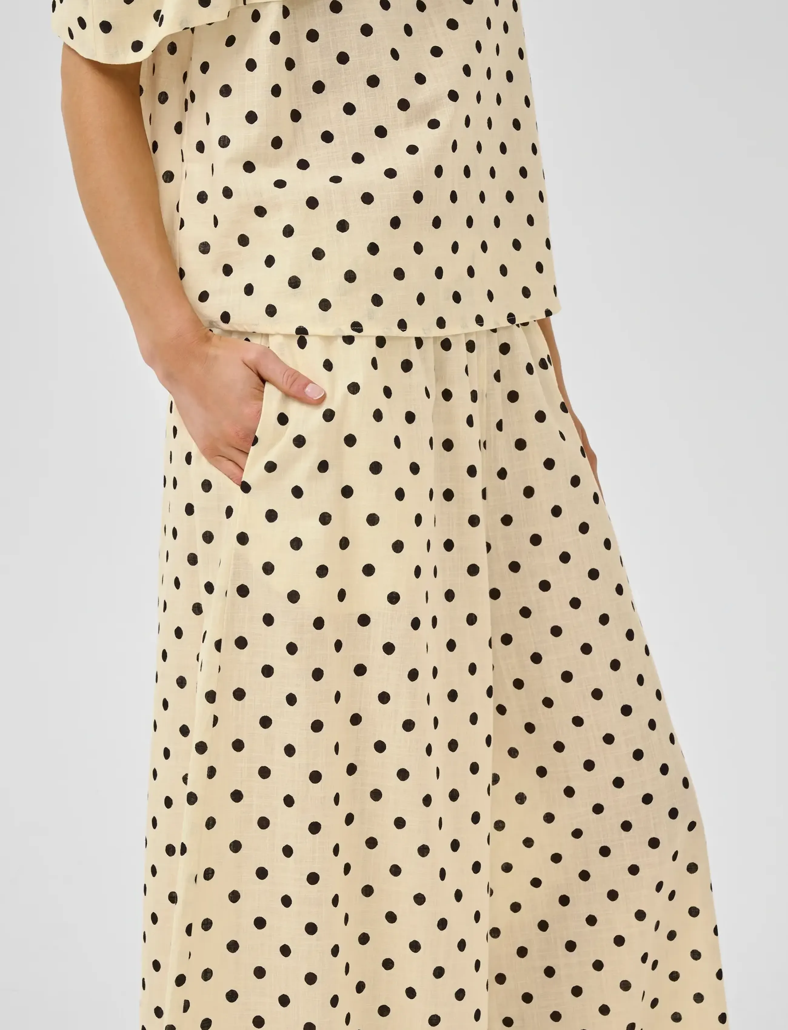 My Essential Wardrobe - MWNada Skirtpant - culottes - lemon icing w. dots - 5