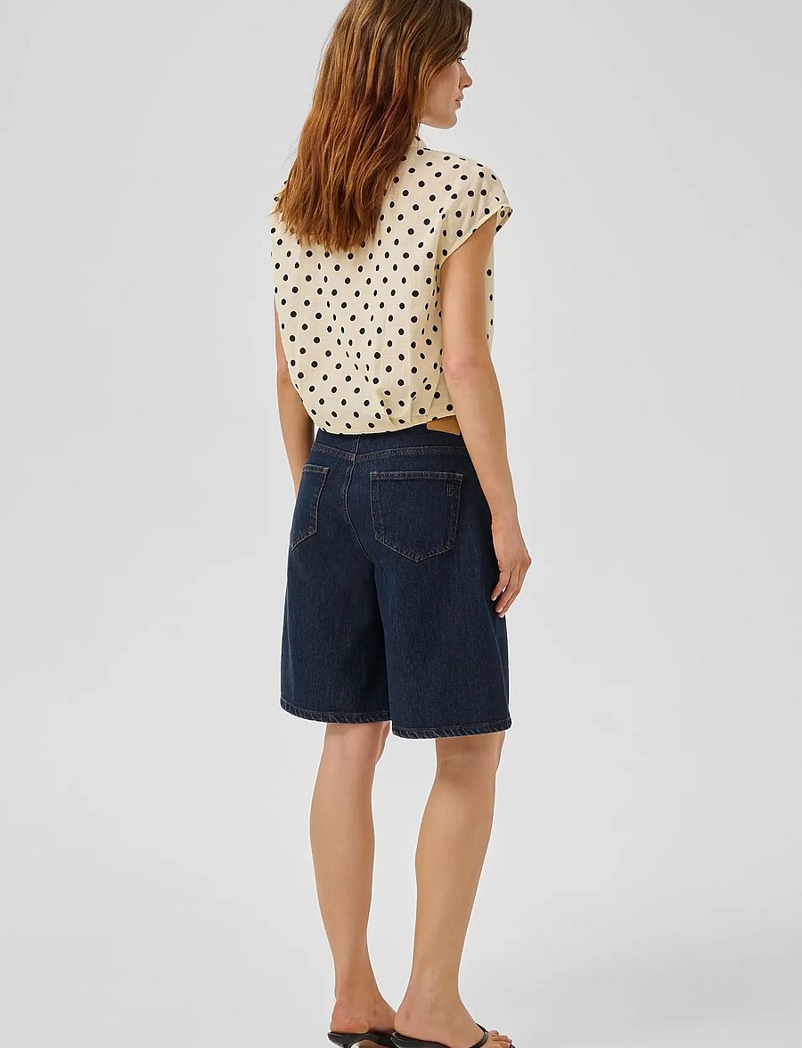 My Essential Wardrobe - MWZita 139 High X-Wide Shorts - jorts - dark blue un-wash - 4