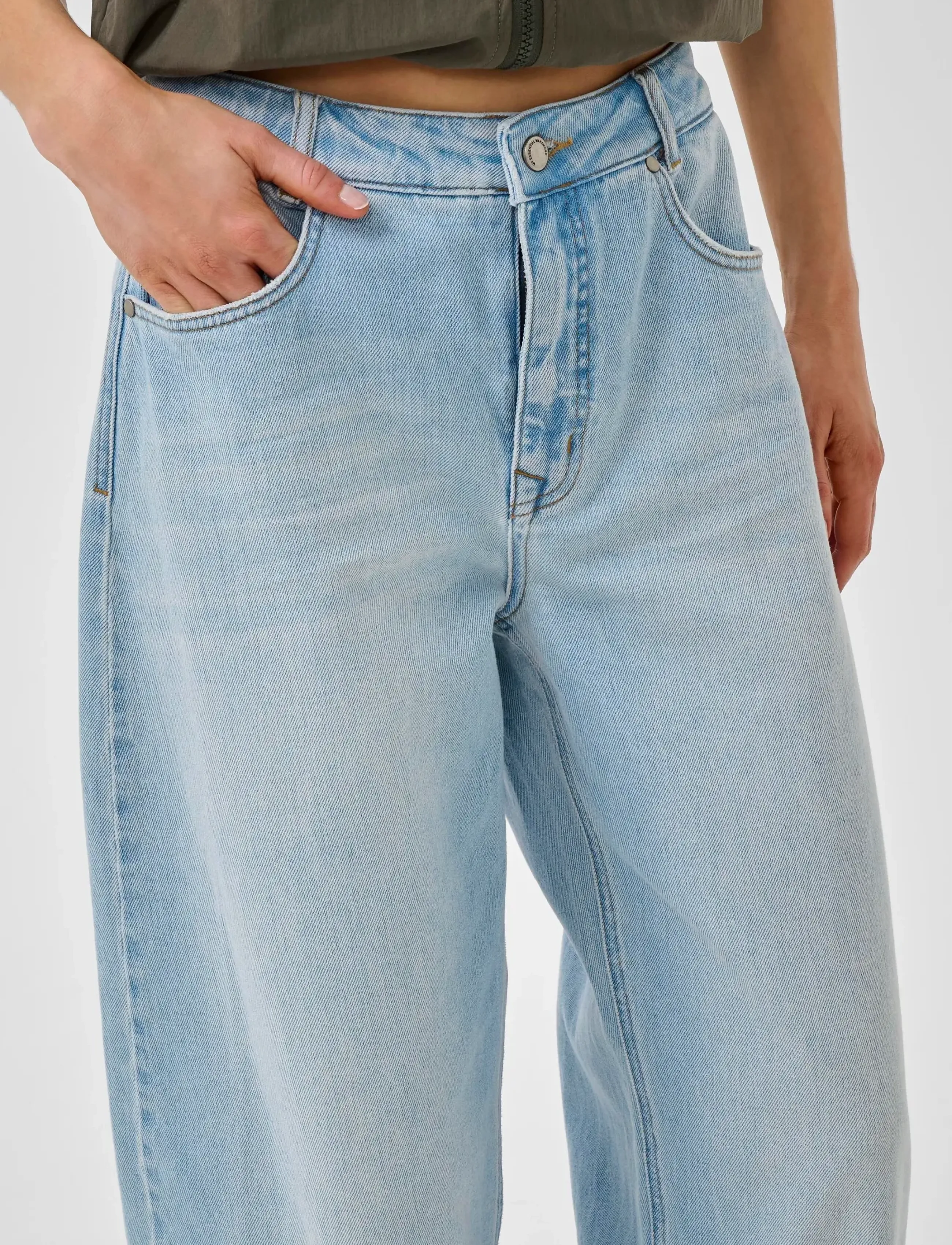 My Essential Wardrobe - MWLucy 139 Loose Barrel - barrel jeans - baby blue wash - 5