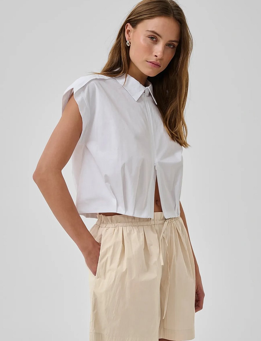 My Essential Wardrobe - MWSunna Sleeveless Shirt - crop tops - bright white - 0