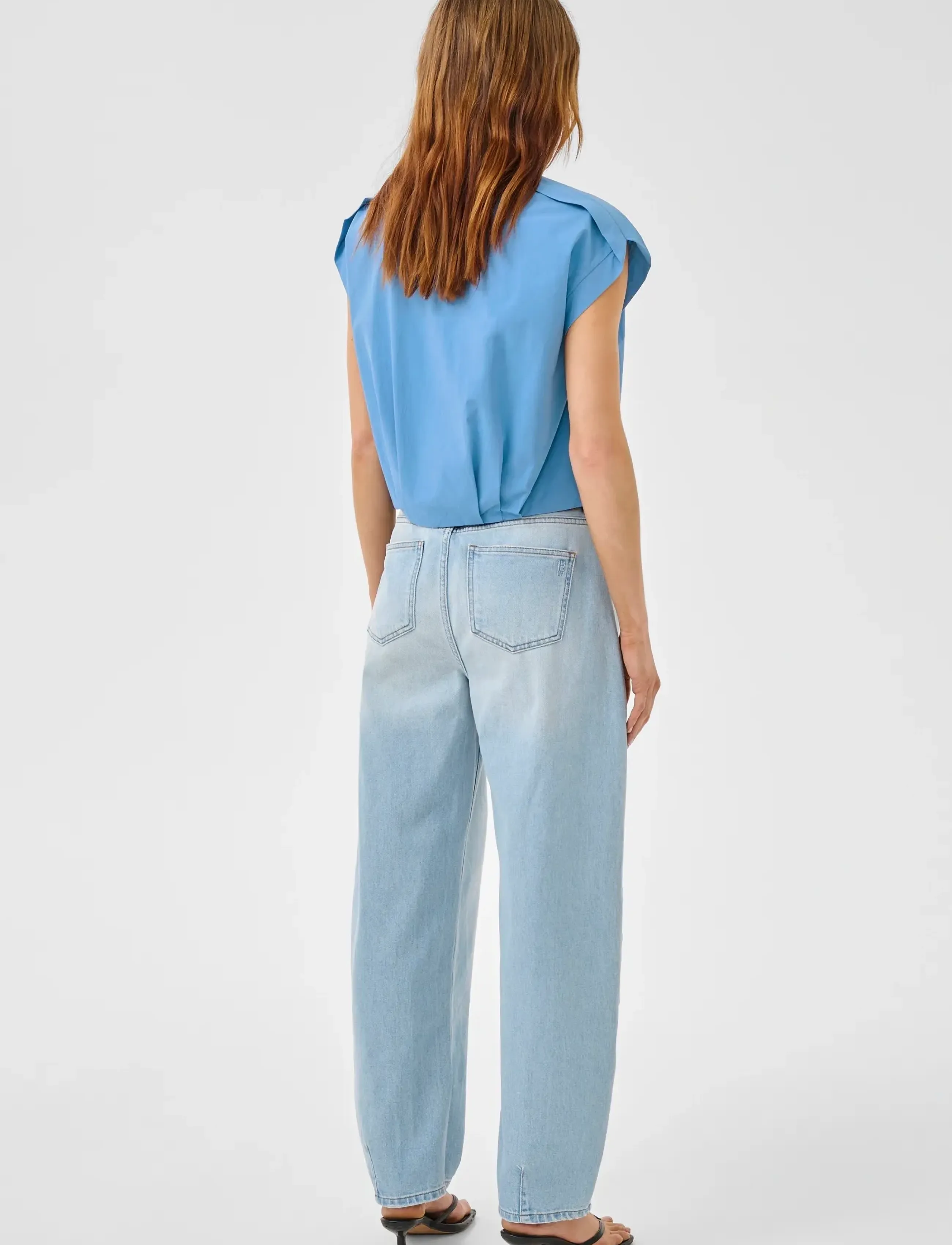 My Essential Wardrobe - MWSunna Sleeveless Shirt - crop tops - silver lake blue - 4