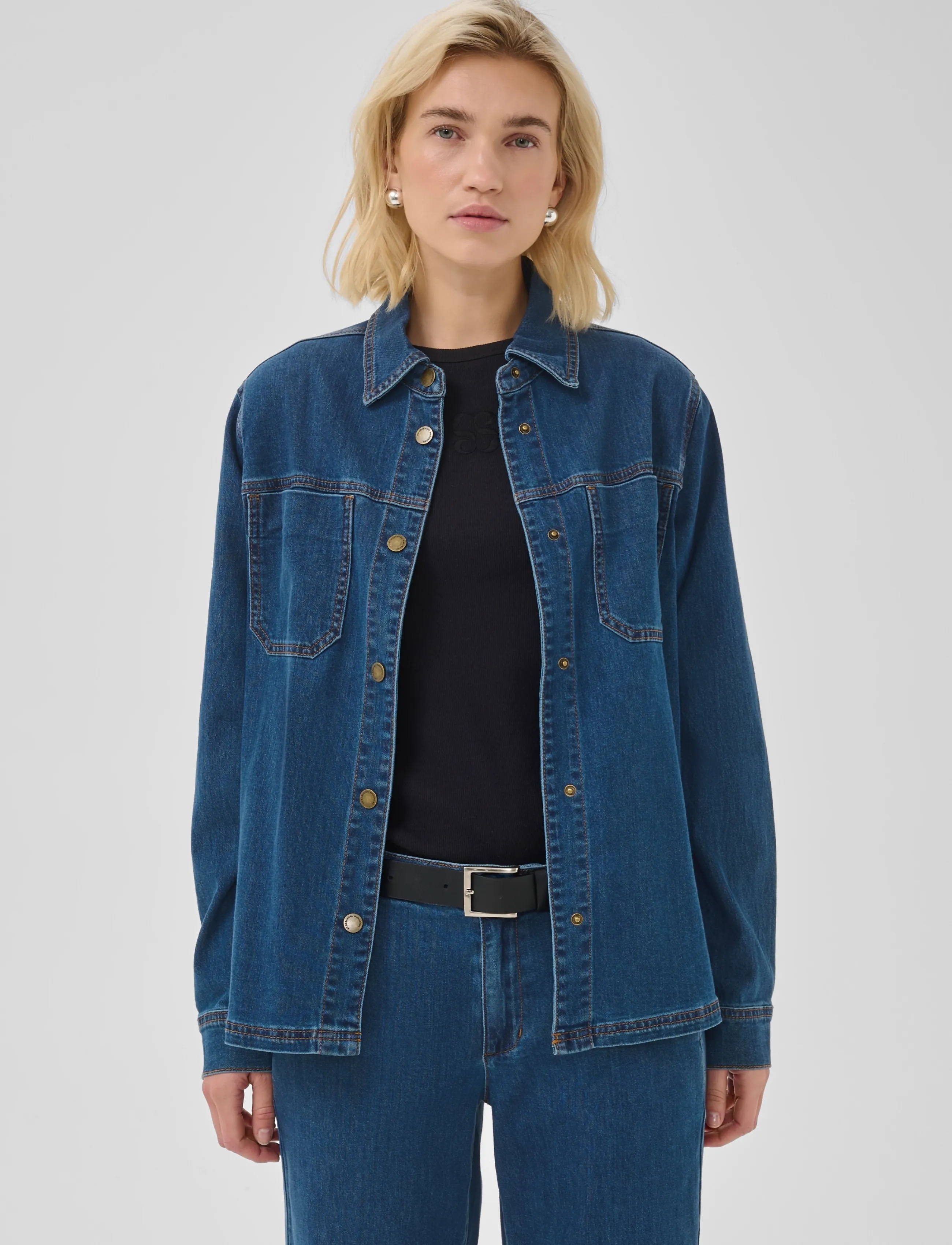 My Essential Wardrobe - Denim Shirt MWAnn 115 - overshirts - medium clear blue wash - 2