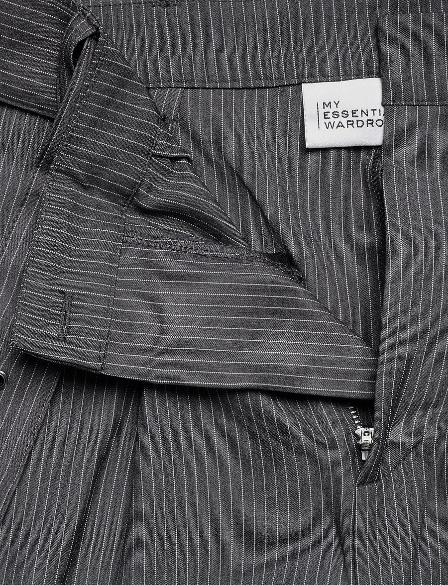 My Essential Wardrobe - 23 THE PINSTRIPED HIGH PANT - wide leg trousers - grey melange w. stripe - 3