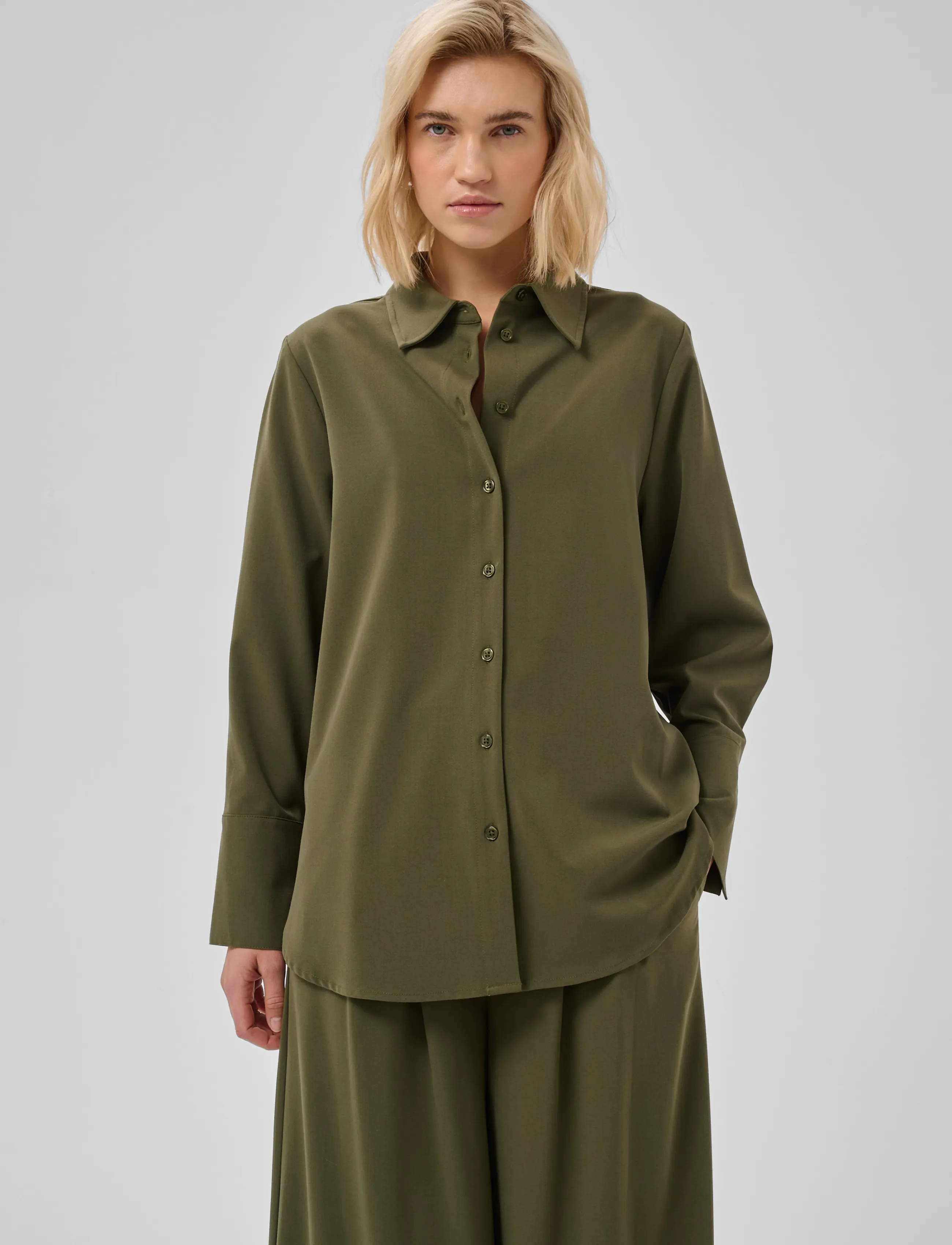 My Essential Wardrobe - MWHace Vitta Shirt - olive night - 2