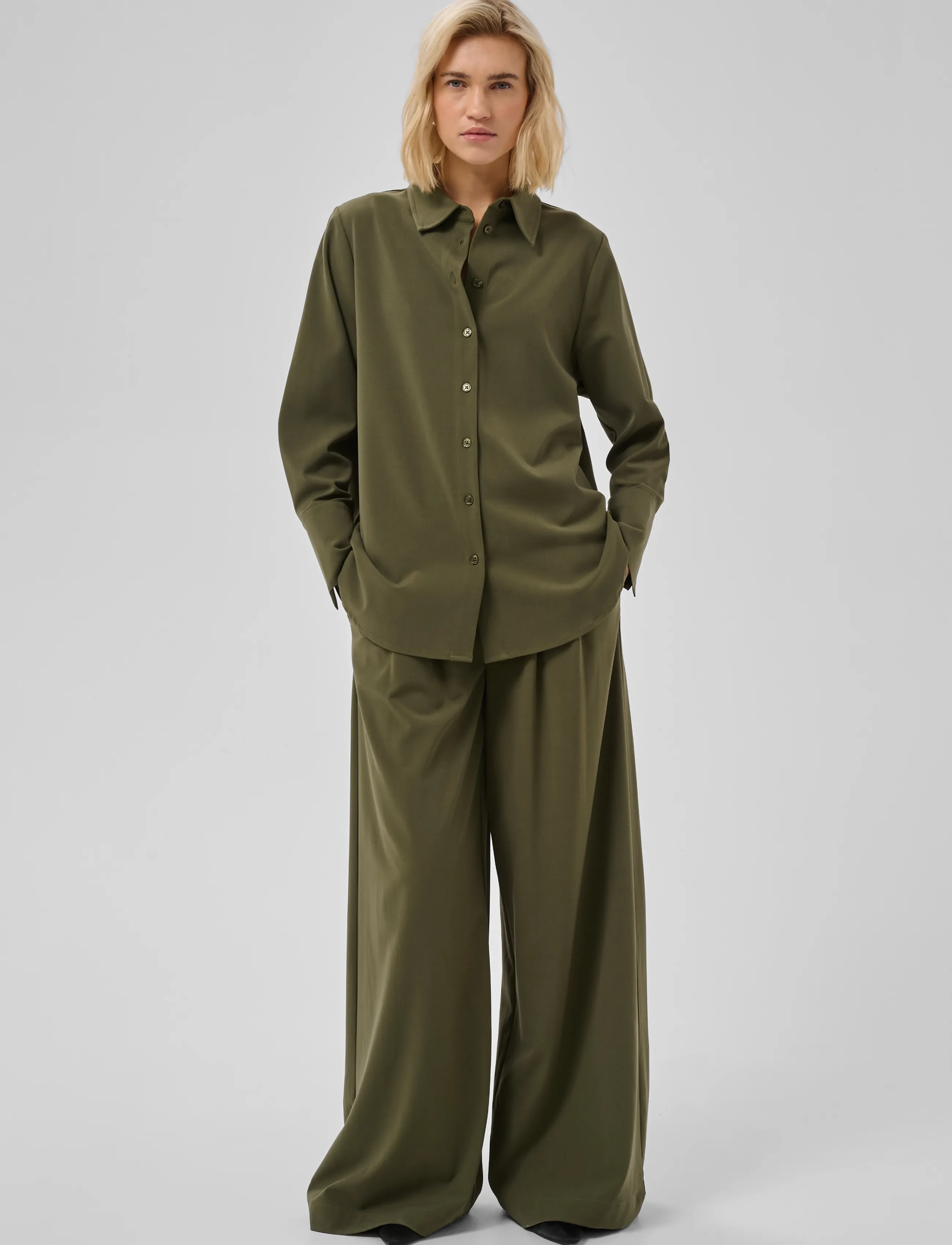 My Essential Wardrobe - MWHace Vitta Shirt - olive night - 3
