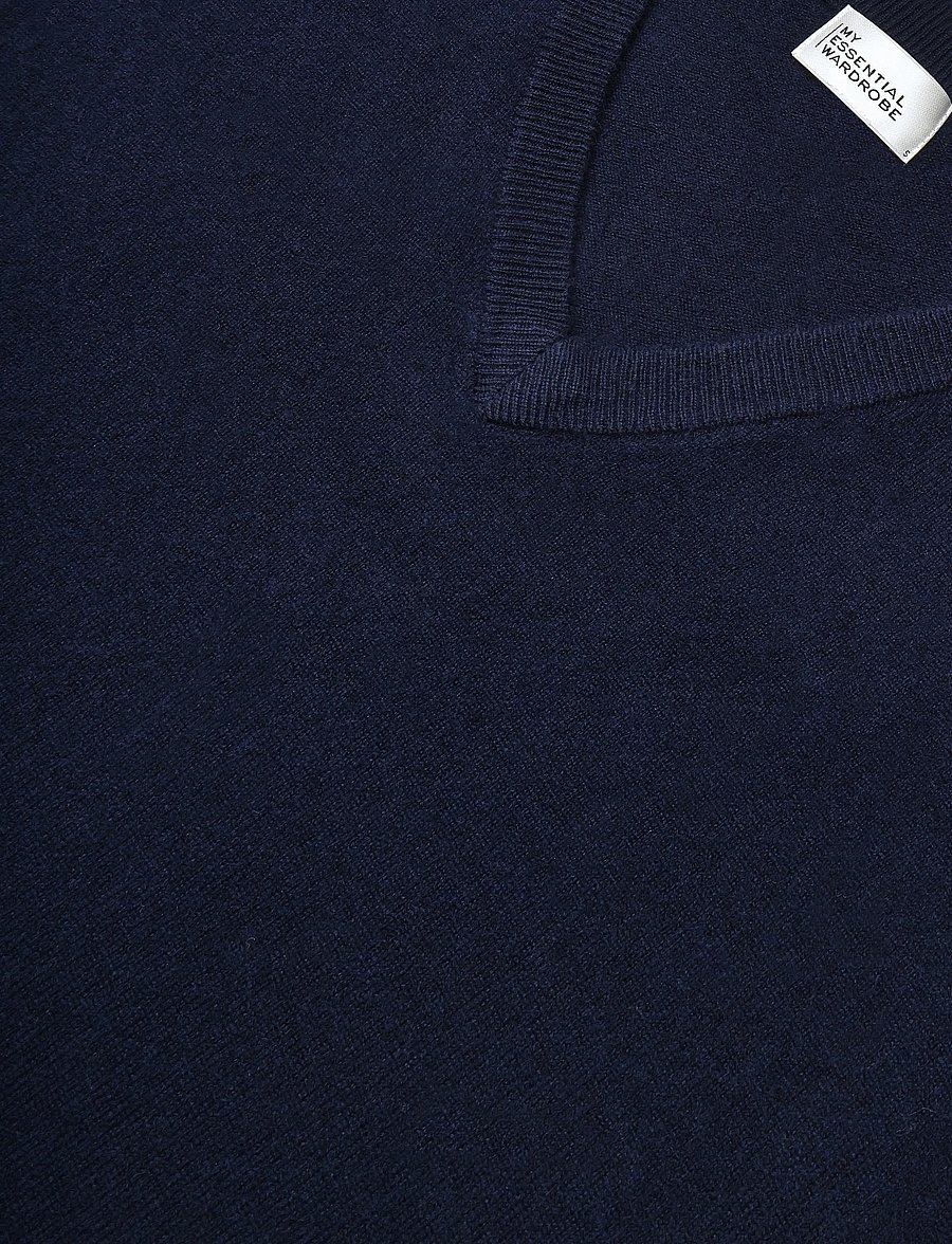 My Essential Wardrobe - MWJola V-Neck Knit Pullover - pullover - dark sapphire blue - 2