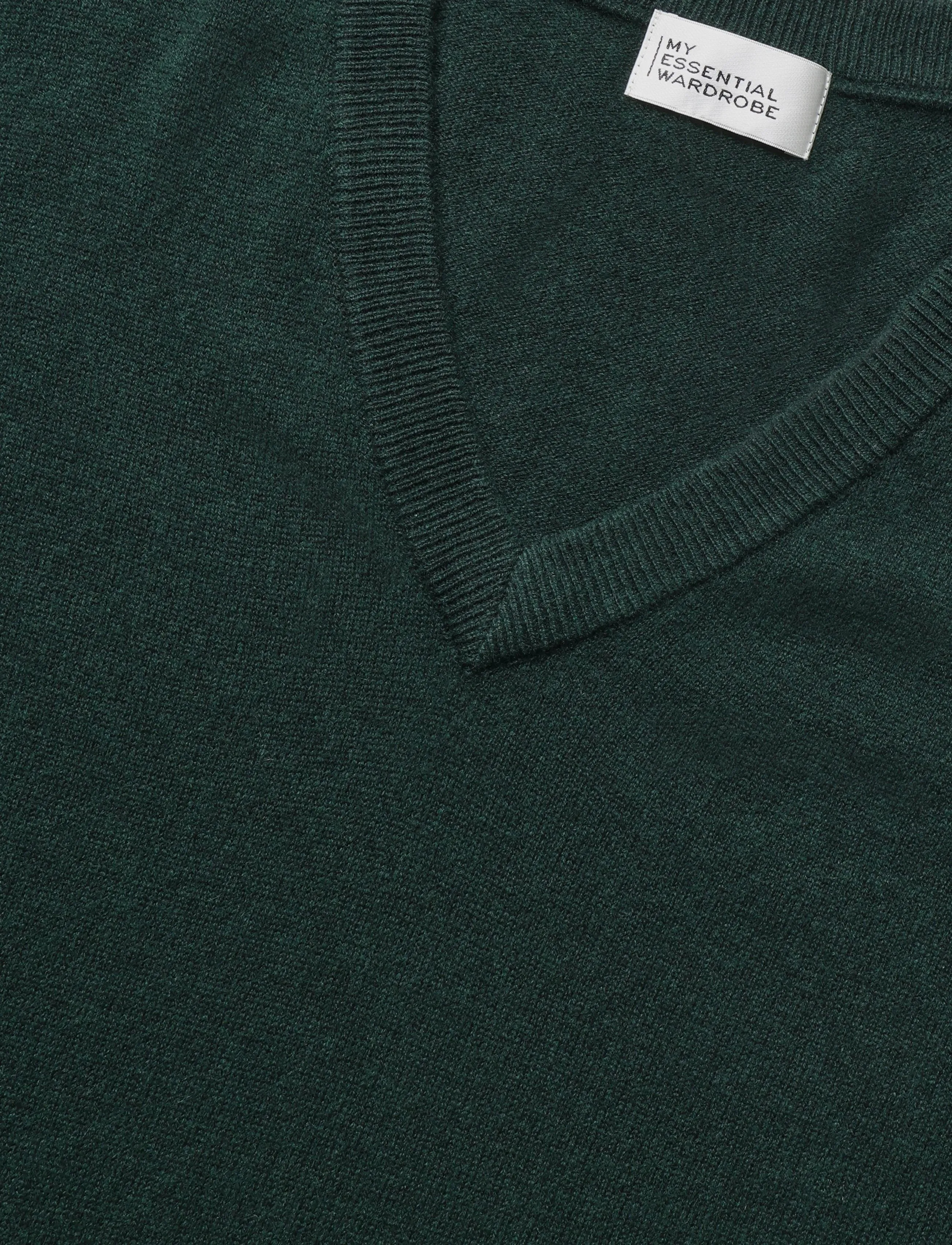 My Essential Wardrobe - MWJola V-Neck Knit Pullover - pullover - douglas green - 2