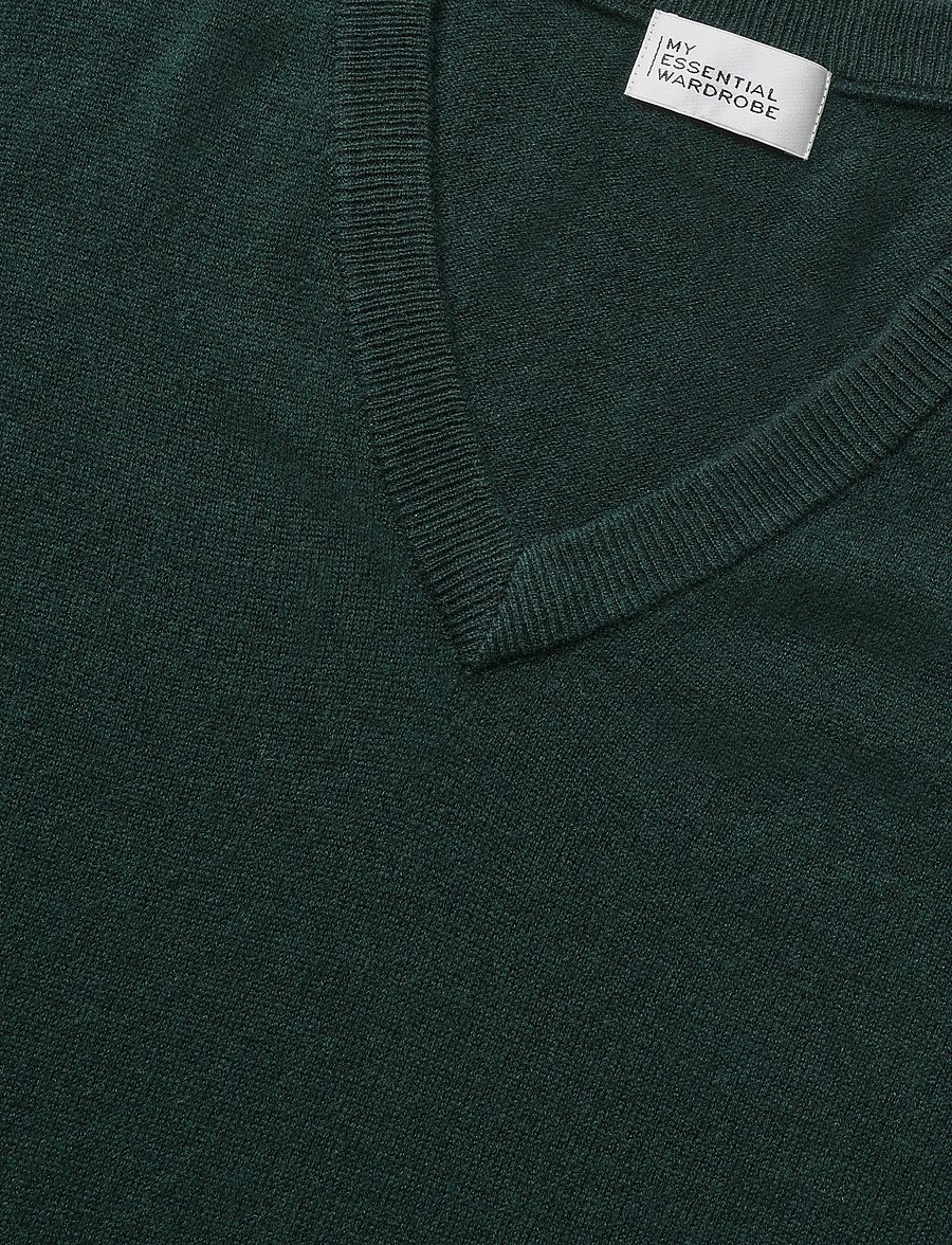My Essential Wardrobe - MWJola V-Neck Knit Pullover - pullover - douglas green - 2