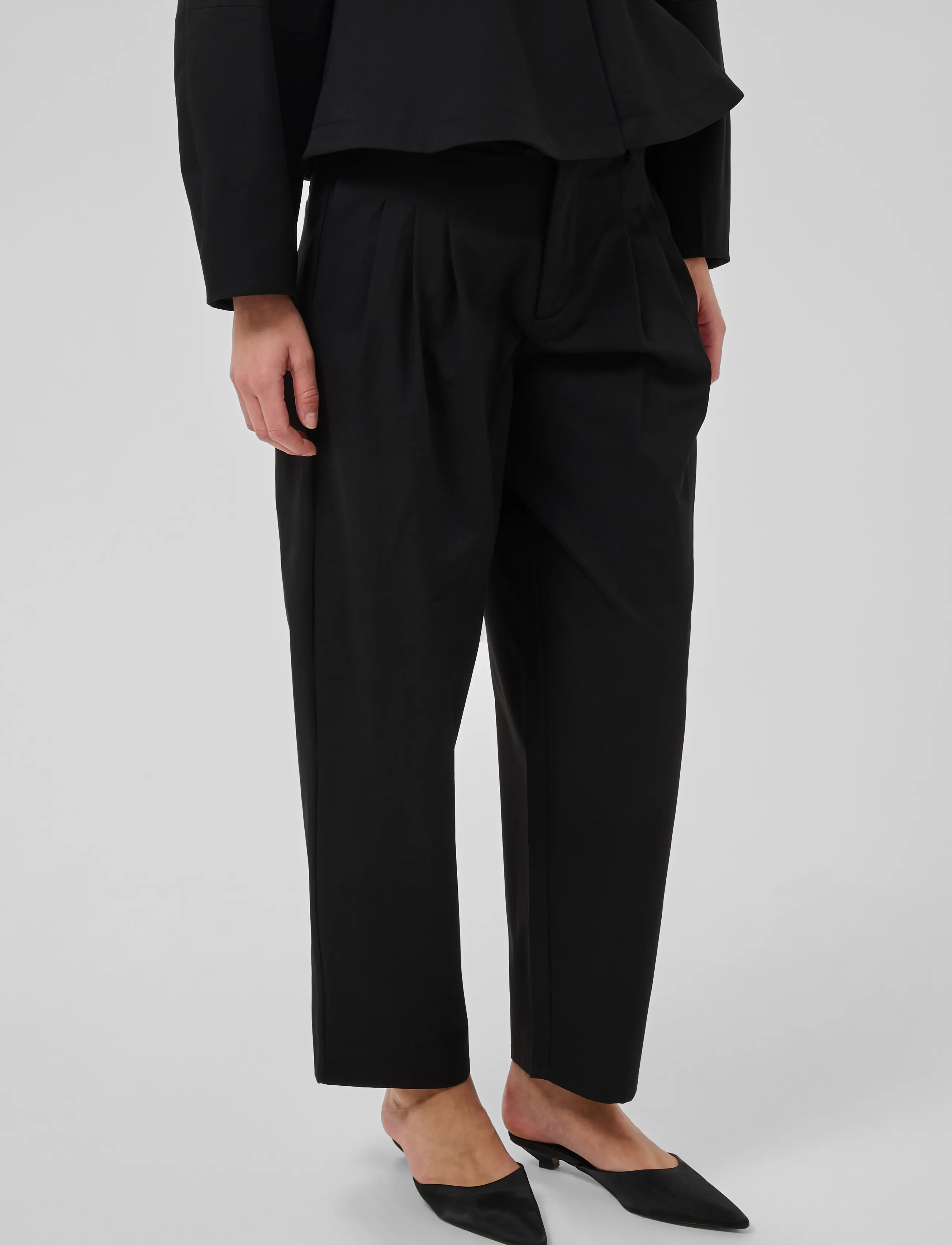 My Essential Wardrobe - MWEvie Barrel Pant - black - 2