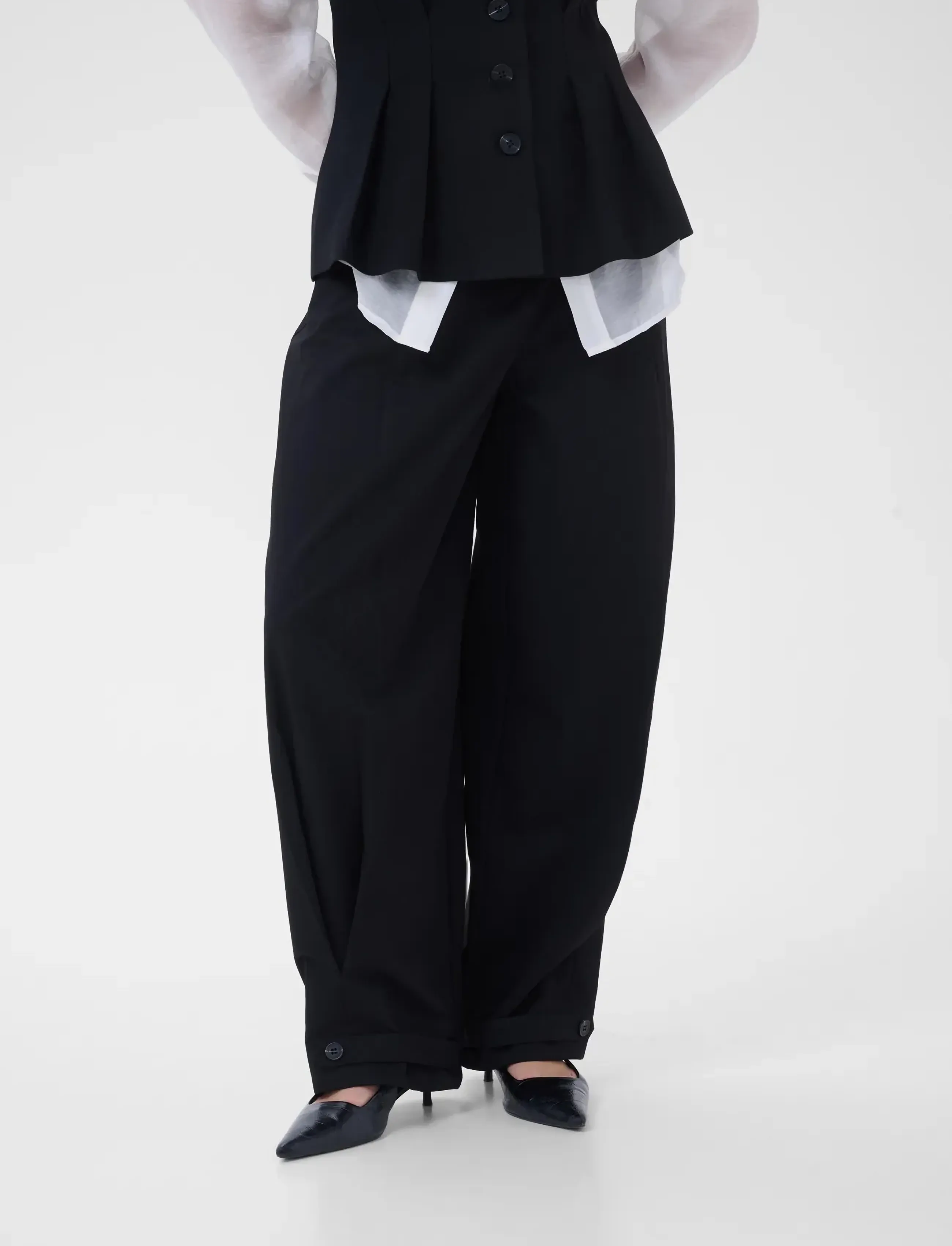 My Essential Wardrobe - MWEvelina Barrel Pants - black - 2