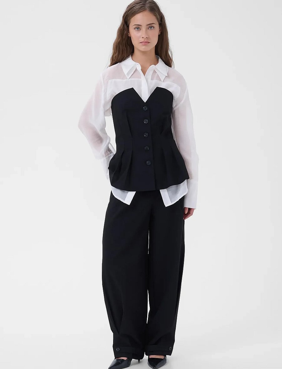 My Essential Wardrobe - MWEvelina Barrel Pants - barrel-püksid - black - 3