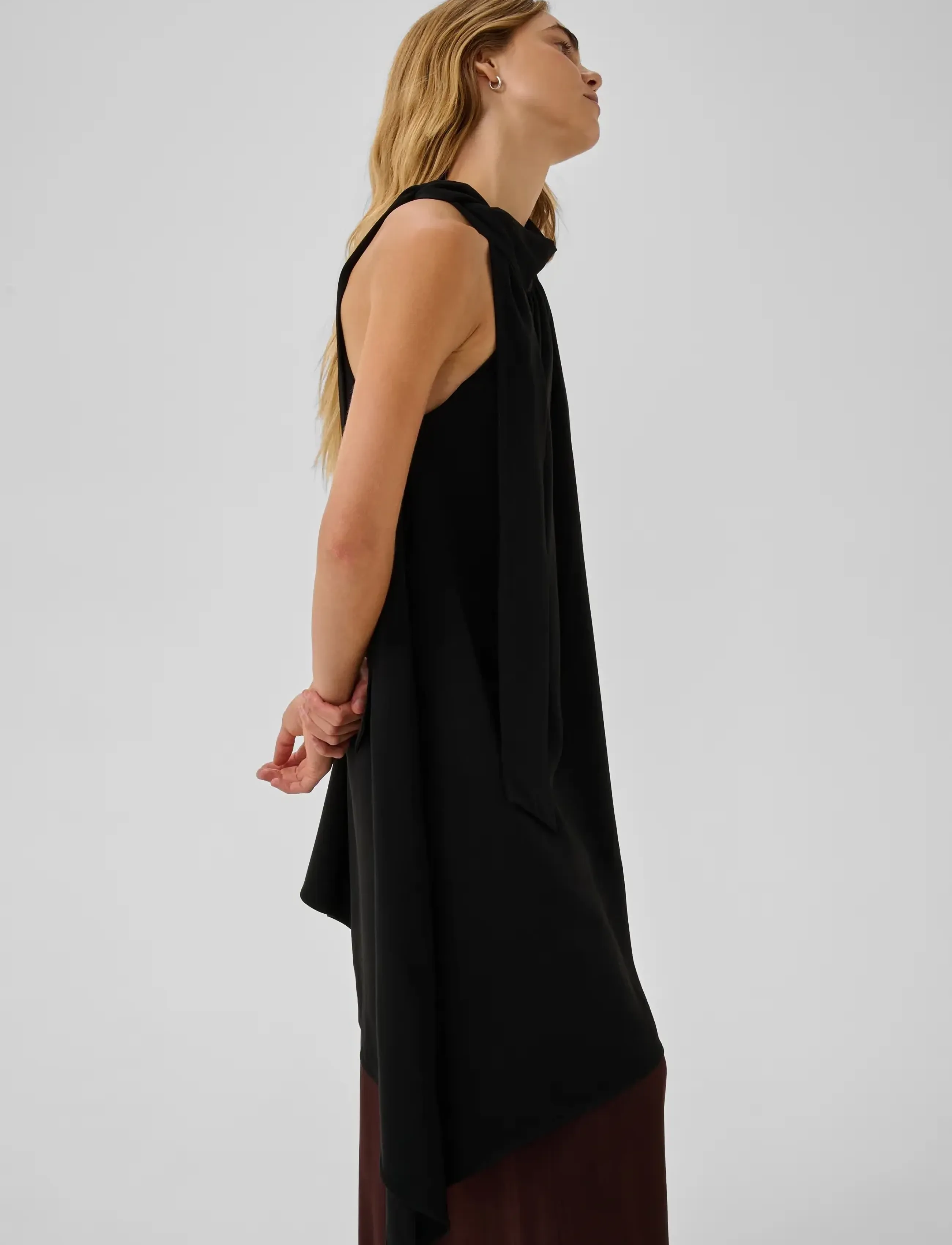 My Essential Wardrobe - MWMille Asymmetric Dress - kokteilikleidid - black - 5
