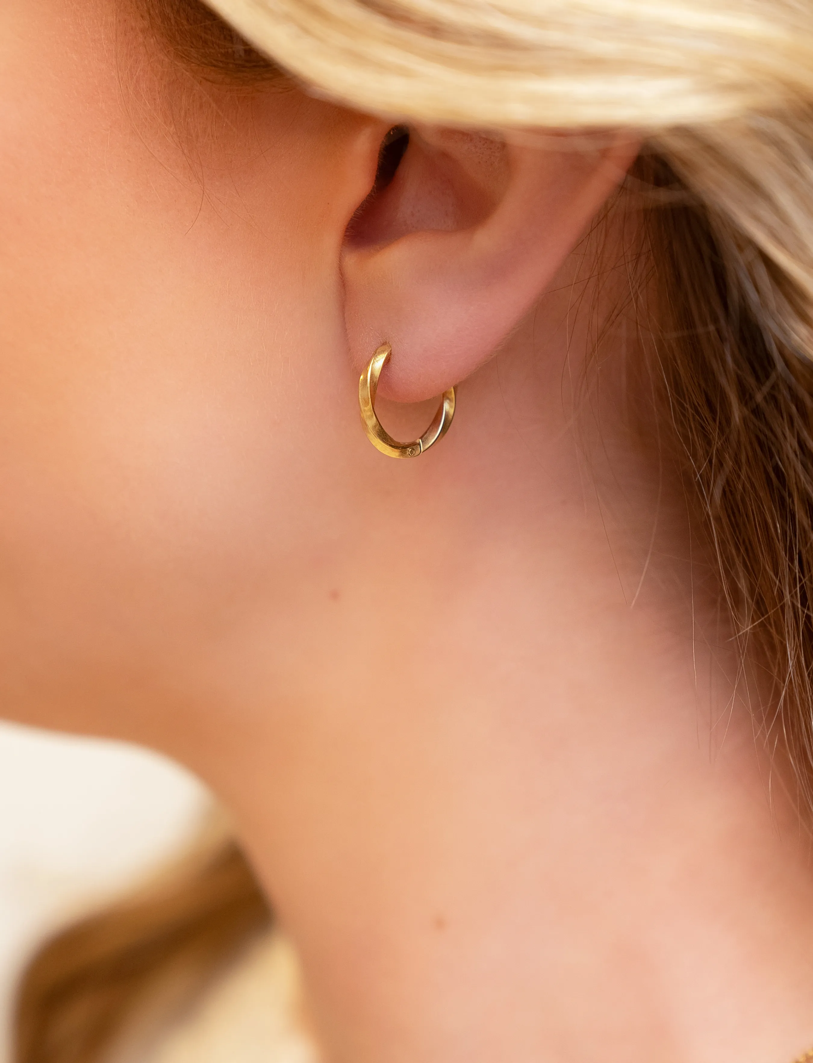 My Jewellery - Earring basic twisted hoop 17x2.5 - gold - 3