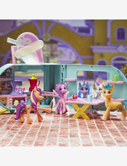 My Little Pony - My Little Pony Sunny Starscout Smoothie Truck - legesæt - multi coloured - 2