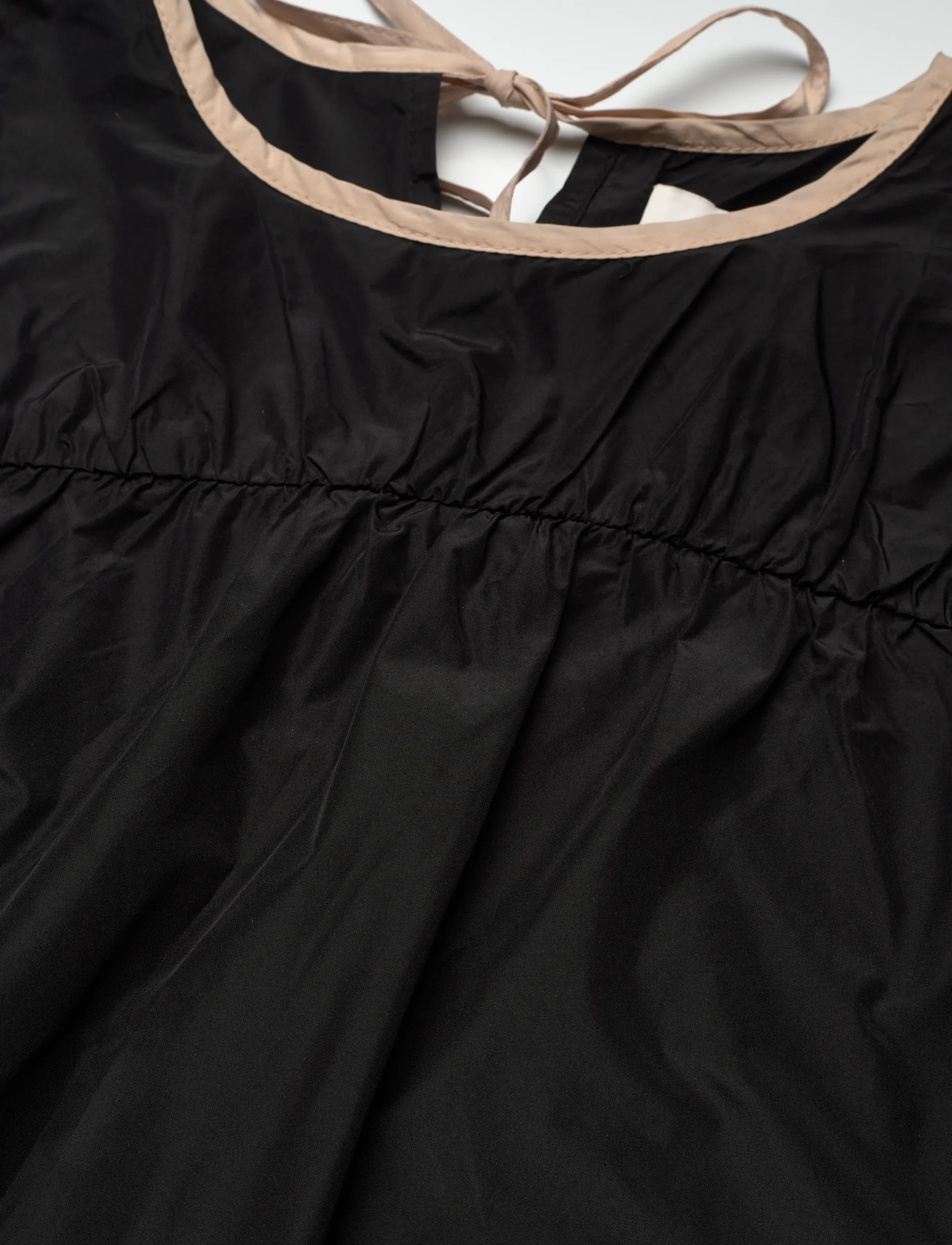Naja Lauf - IRMA TOP TAFFETA - langærmede bluser - black - 2