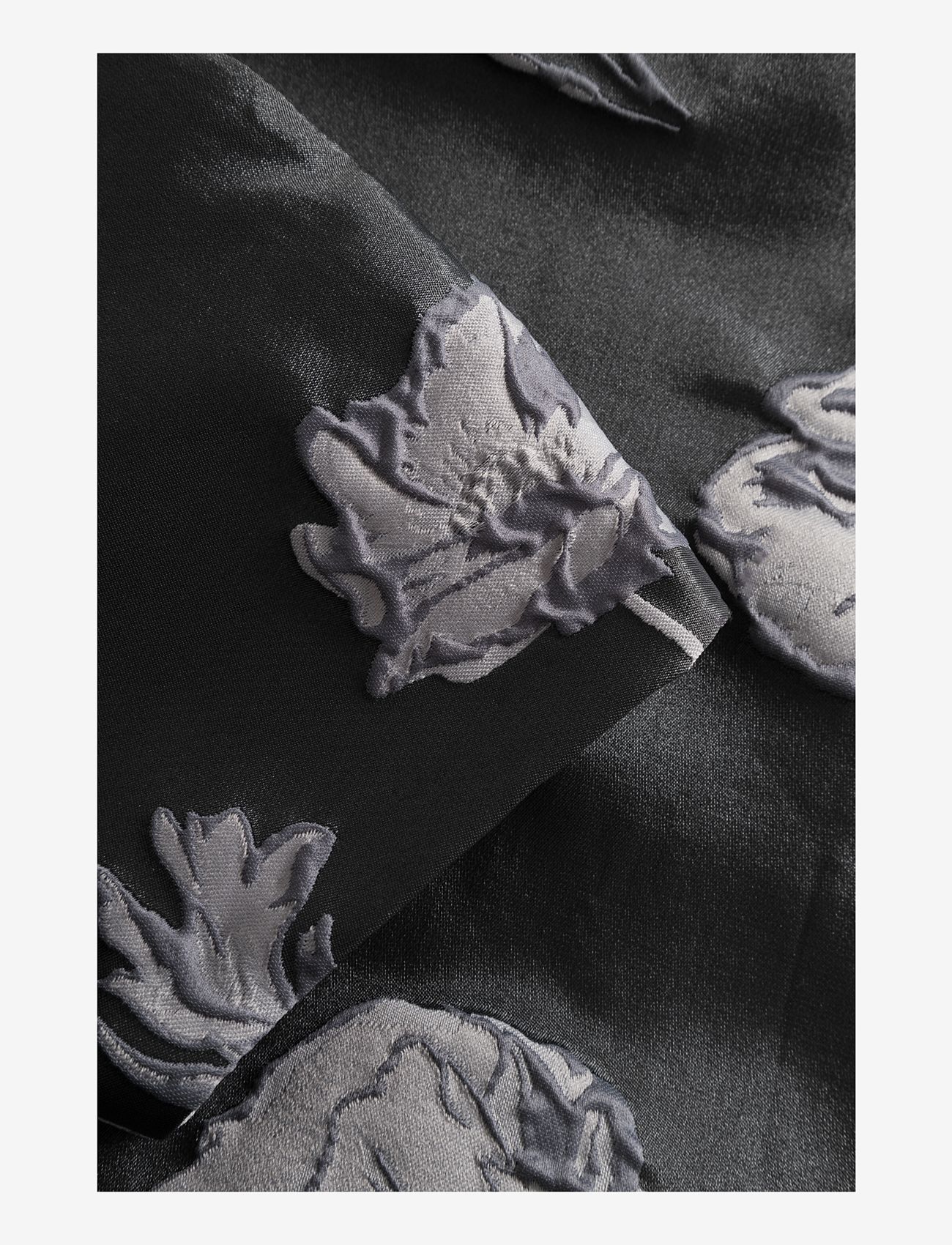 Naja Lauf - CHANTAL DRESS FLOWER IN THE DARK - korte kjoler - black - 3