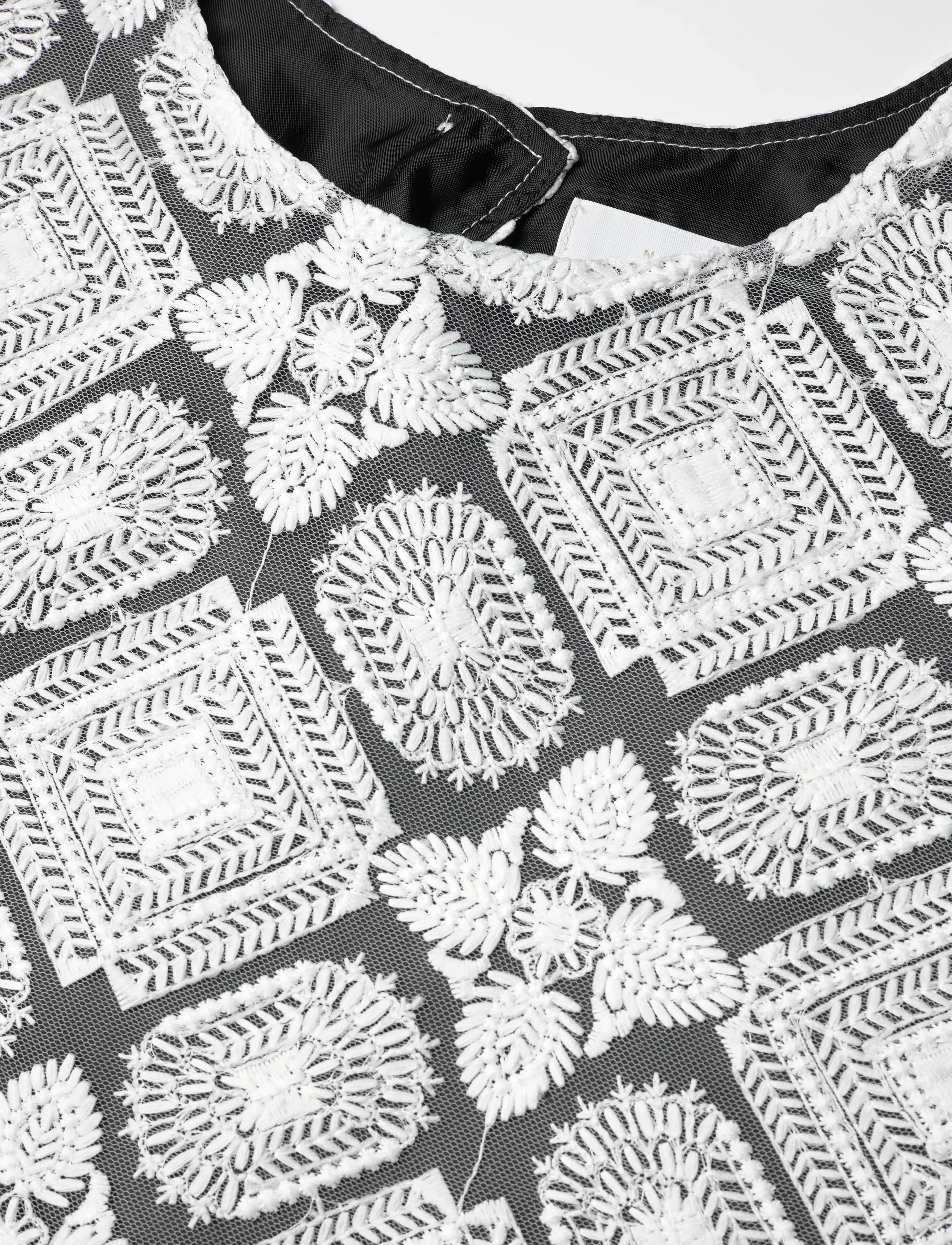 Naja Lauf - LEJSE BLOUSE WHITE EMBROIDERY - kortærmede bluser - white - 2