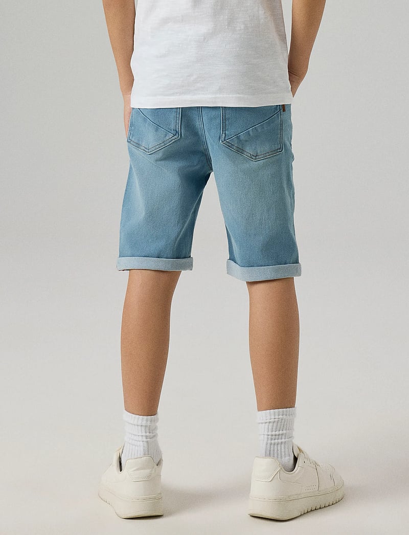 name it - NKMSILAS SLIM DNM L SHORTS 2272-TX NOOS - denimshorts - light blue denim - 0