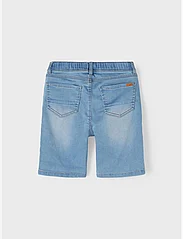 name it - NKMRYAN JOGGER DNM L SHORTS 6300-TH NOOS - jeansshorts - light blue denim - 1