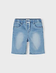 name it - NKMRYAN JOGGER DNM L SHORTS 6300-TH NOOS - jeansshorts - light blue denim - 4