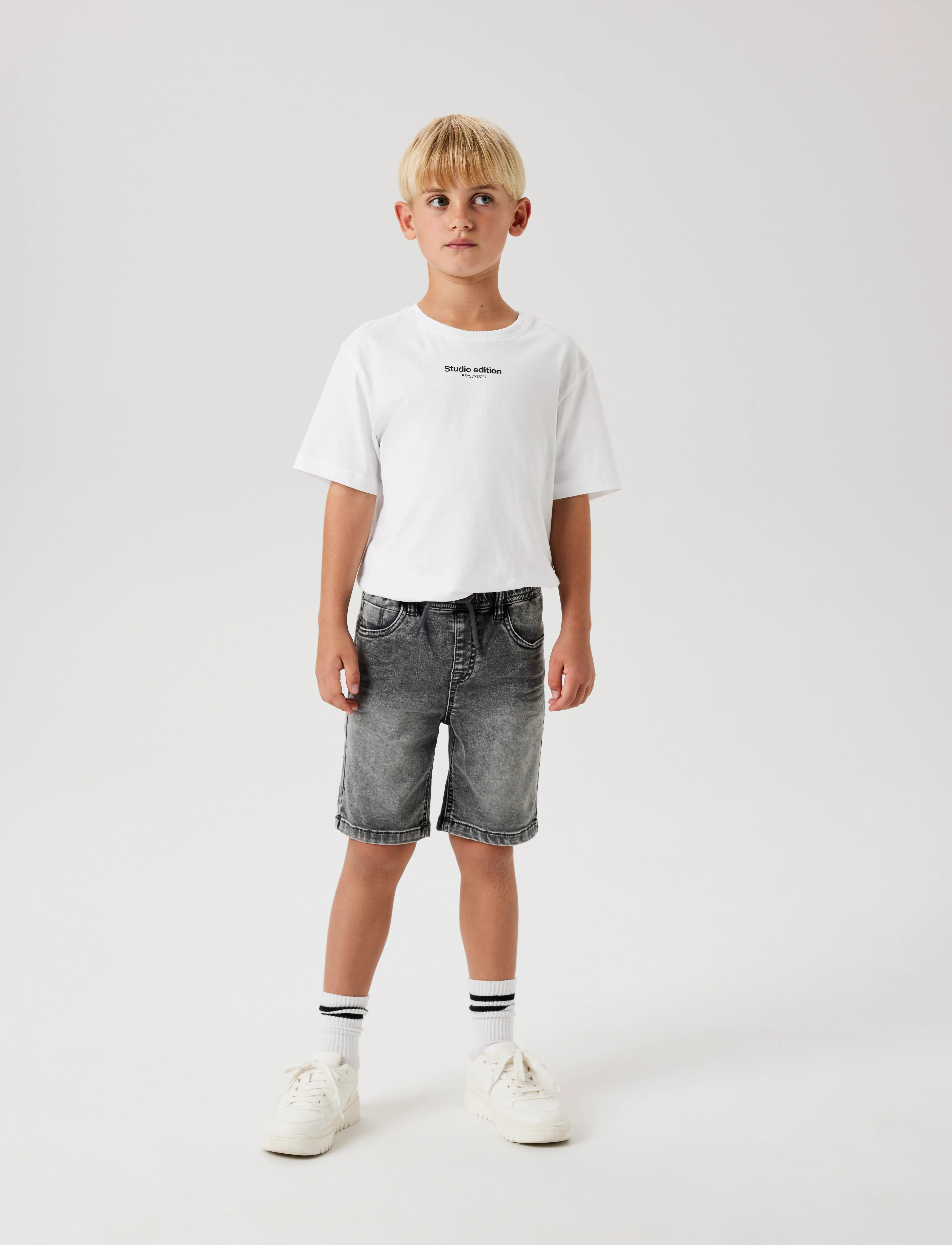 name it - NKMRYAN JOGGER DNM L SHORTS 6300-TH NOOS - denimshorts - medium grey denim - 4