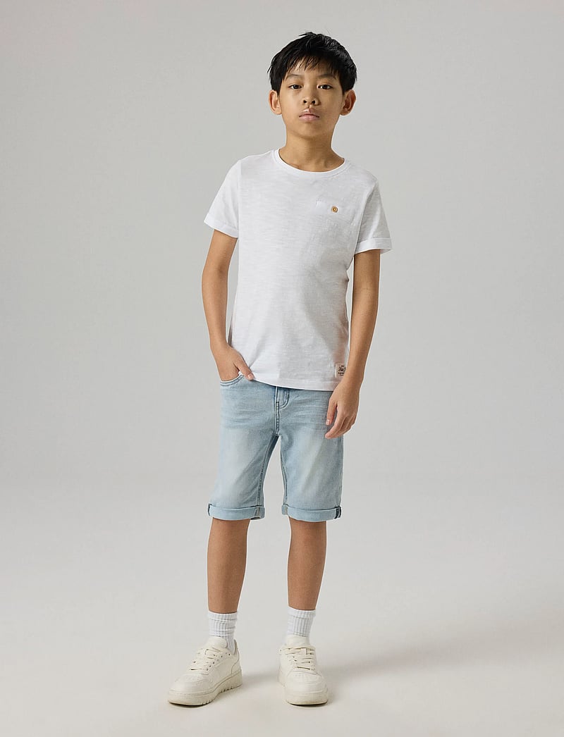 name it - NKMTHEO XSL DNM L SHORTS 6622-CL NOOS - denimshorts - light blue bleached denim - 3