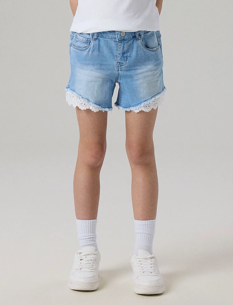 name it - NKFSALLI SLIM DNM SHORTS 5372-HA NOOS - denim shorts - medium blue denim - 0
