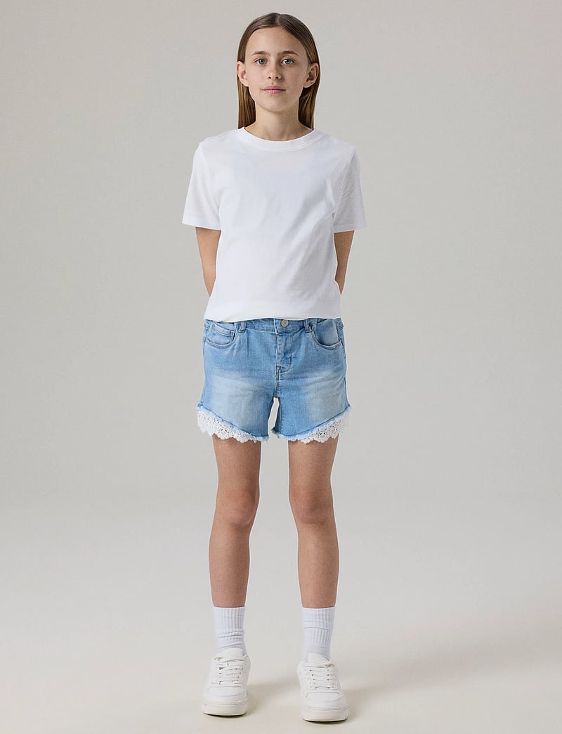 name it - NKFSALLI SLIM DNM SHORTS 5372-HA NOOS - denim shorts - medium blue denim - 4