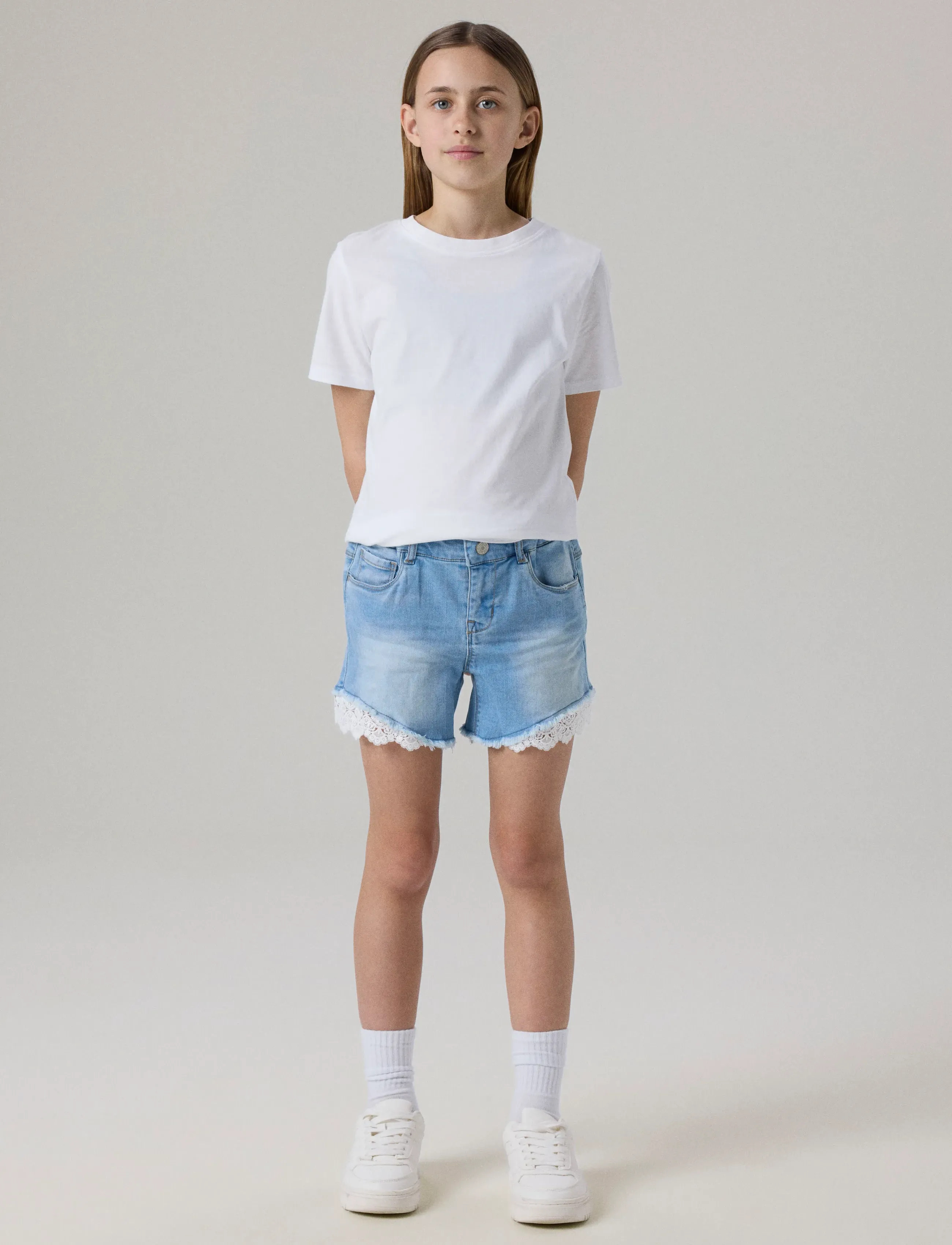 name it - NKFSALLI SLIM DNM SHORTS 5372-HA NOOS - lühikesed teksapüksid - medium blue denim - 4