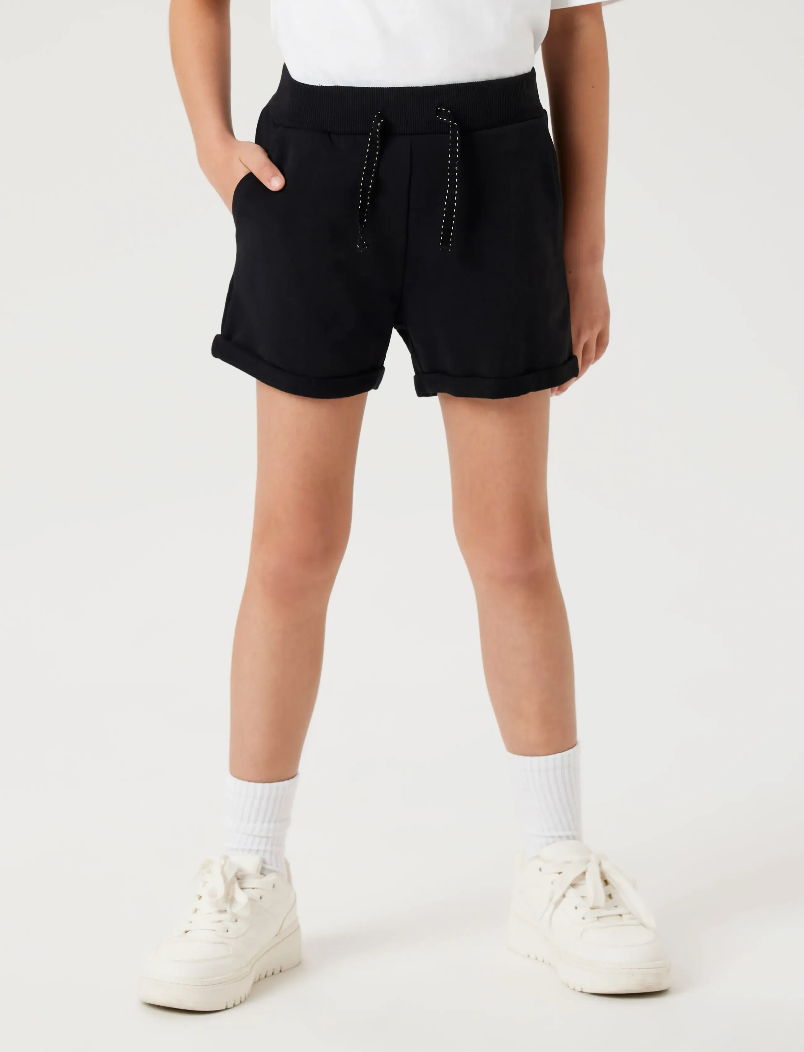 name it - NKFVOLTA SWE SHORTS UNB F NOOS - sweatshorts - black - 2