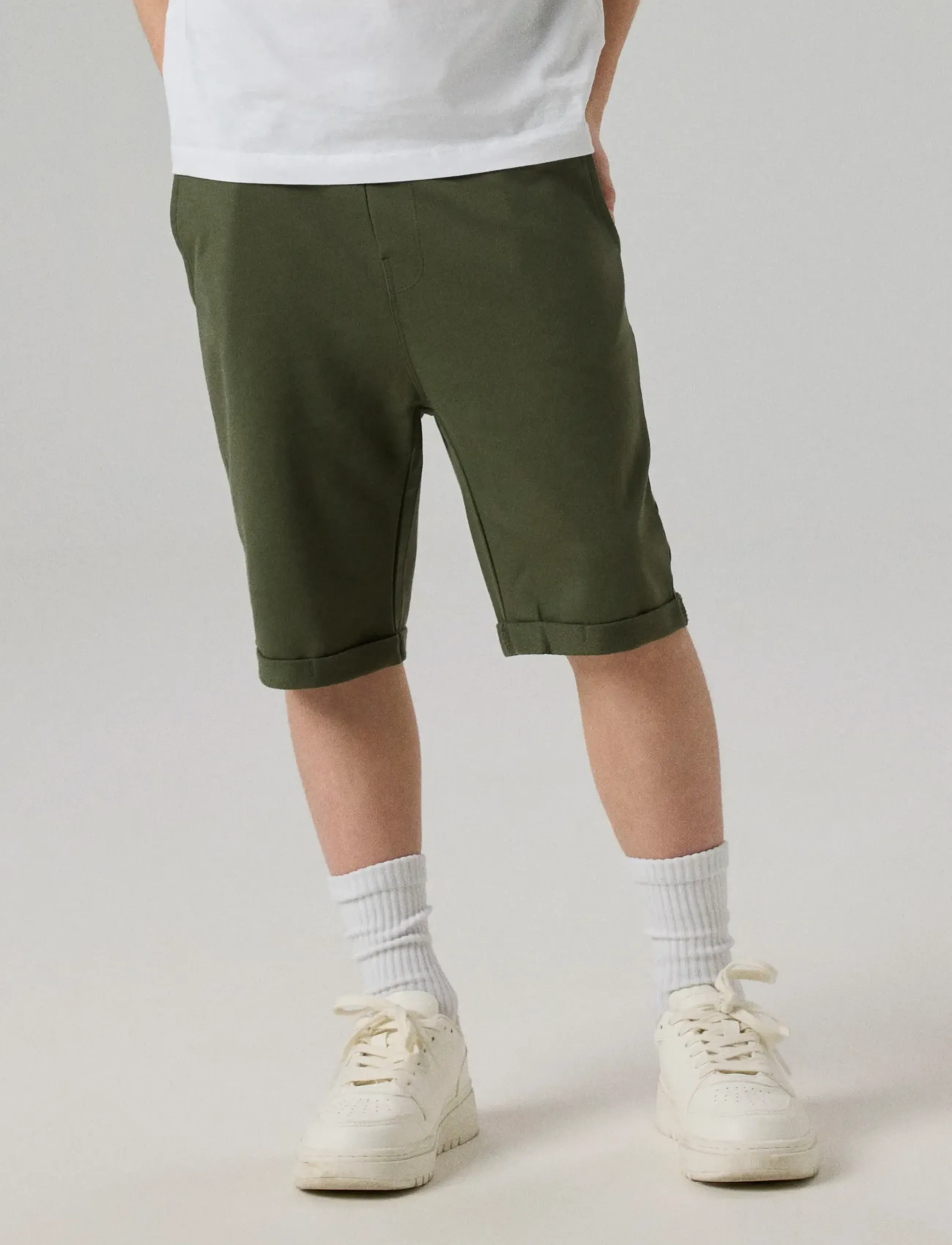 name it NKMVERMO LONG SWE SHORTS UNB F NOOS - Shorts - DEEP DEPTHS / green