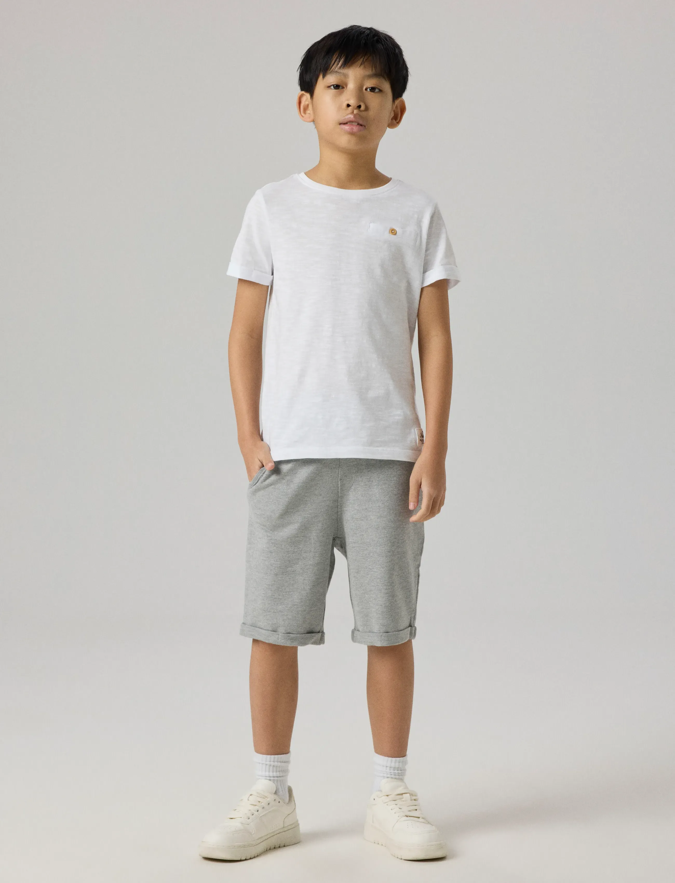 name it - NKMVERMO LONG SWE SHORTS UNB F NOOS - shorts en molleton - grey melange - 4