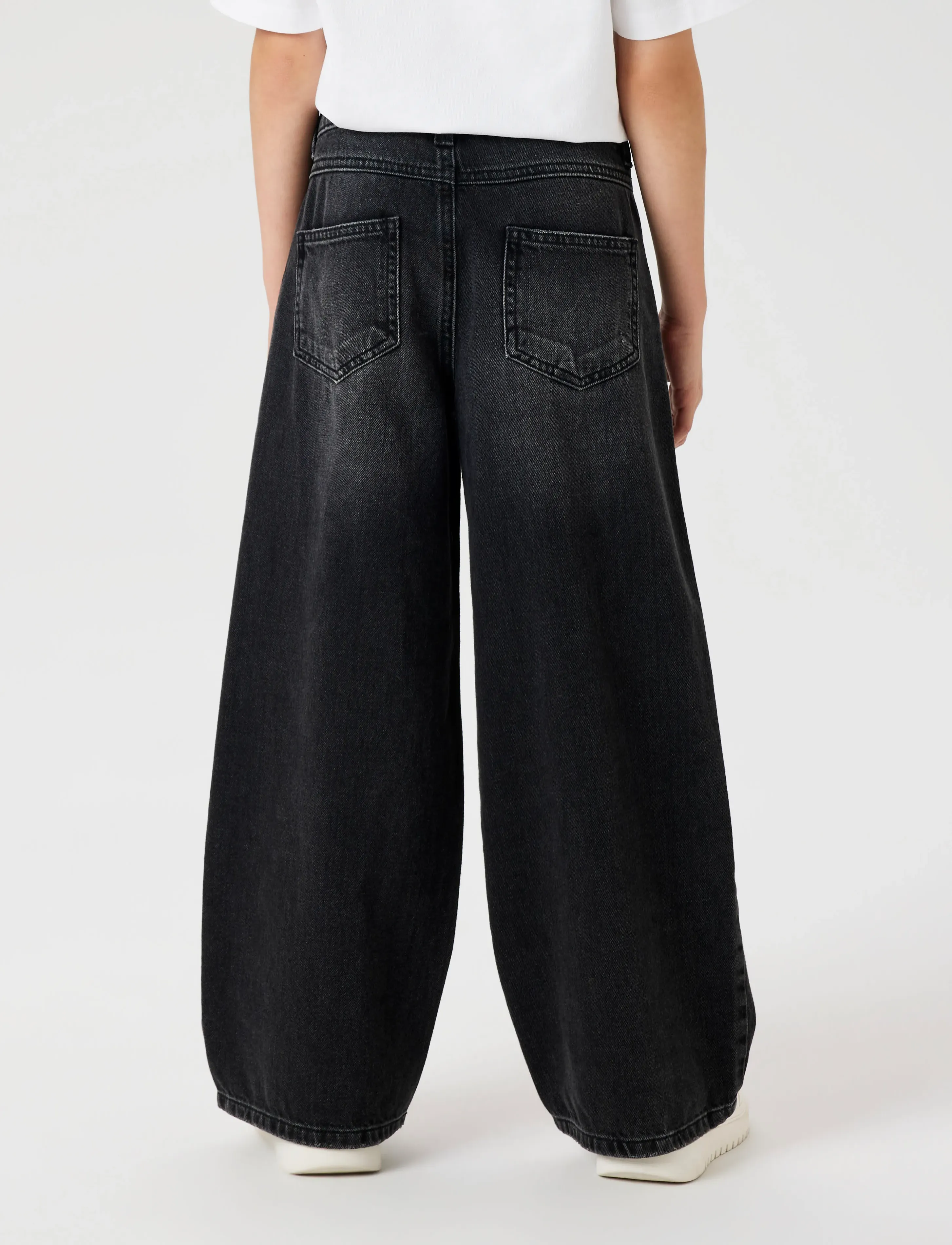 name it - NKFROSE WIDE HW JEANS DESTR 1411-BE NOOS - wide leg jeans - black denim - 3