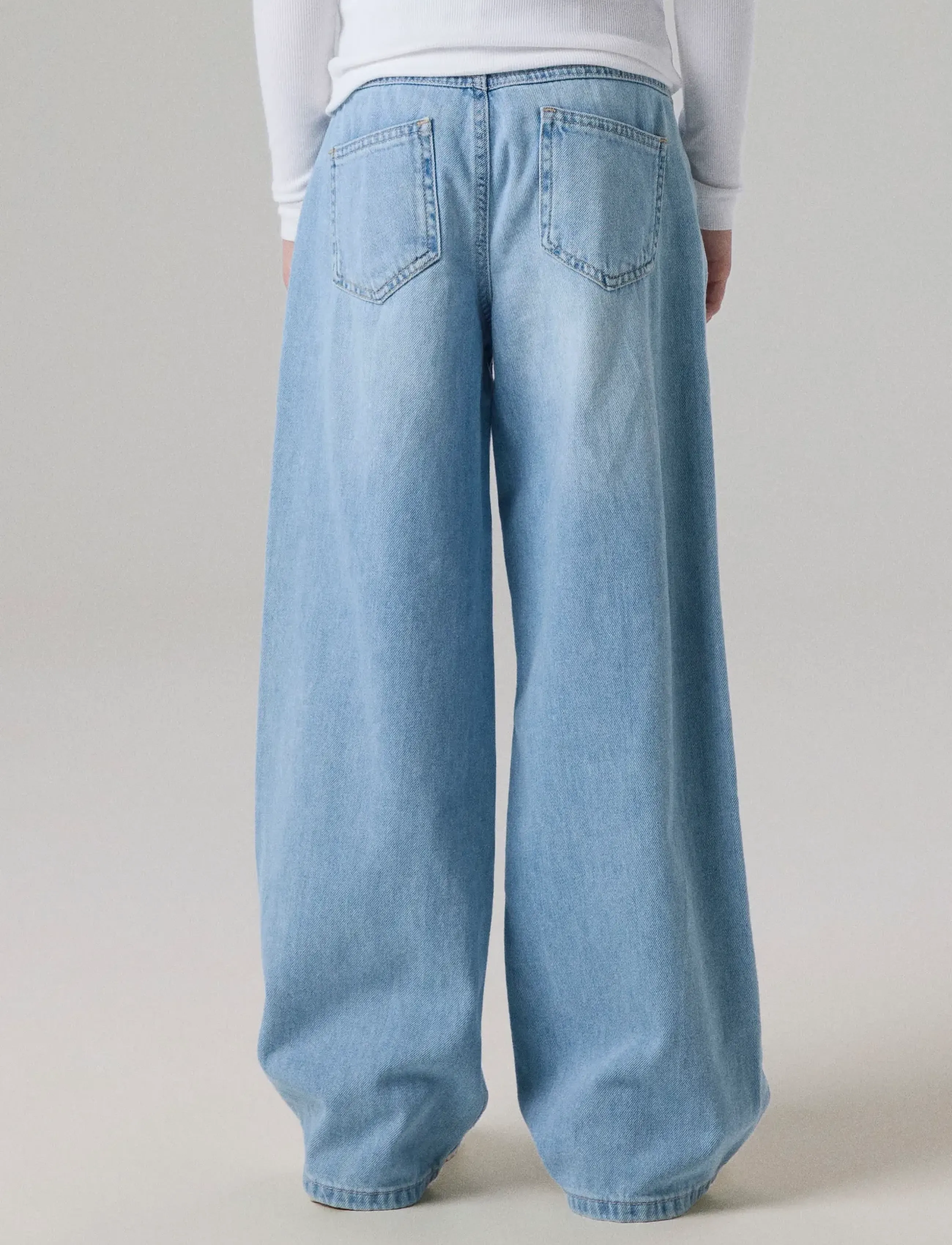 name it - NKFROSE WIDE HW JEANS DESTR 1411-BE NOOS - wide leg jeans - light blue denim - 4