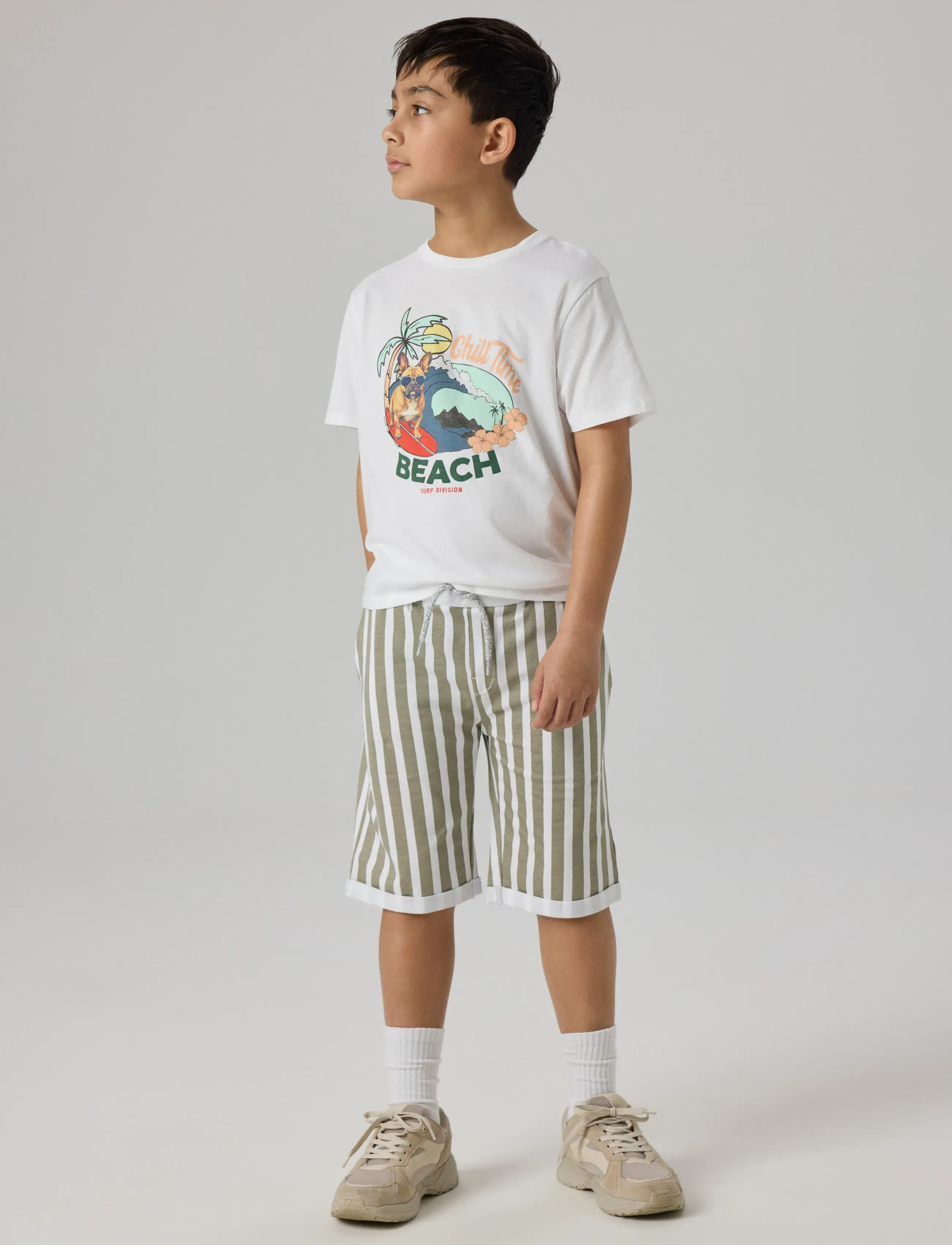 name it - NKMVERMO AOP LONG SWE SHORTS UNB - sweatshorts - bright white - 2
