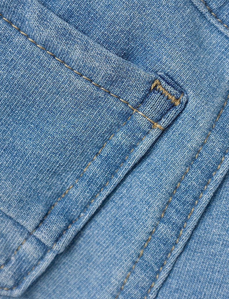 name it - NBMSILAS SLIM SWE JEANS 7025-TR NOOS - siaurėjantys džinsai - light blue denim - 3