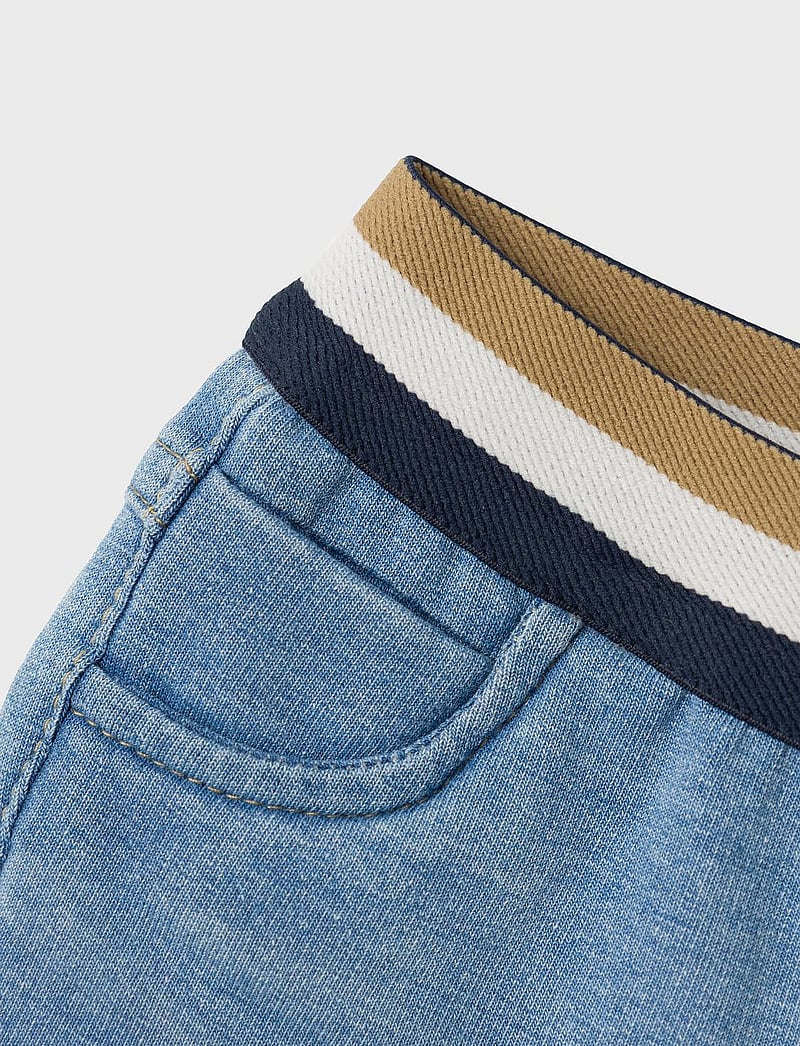 name it - NBMSILAS SLIM SWE JEANS 7025-TR NOOS - siaurėjantys džinsai - light blue denim - 4