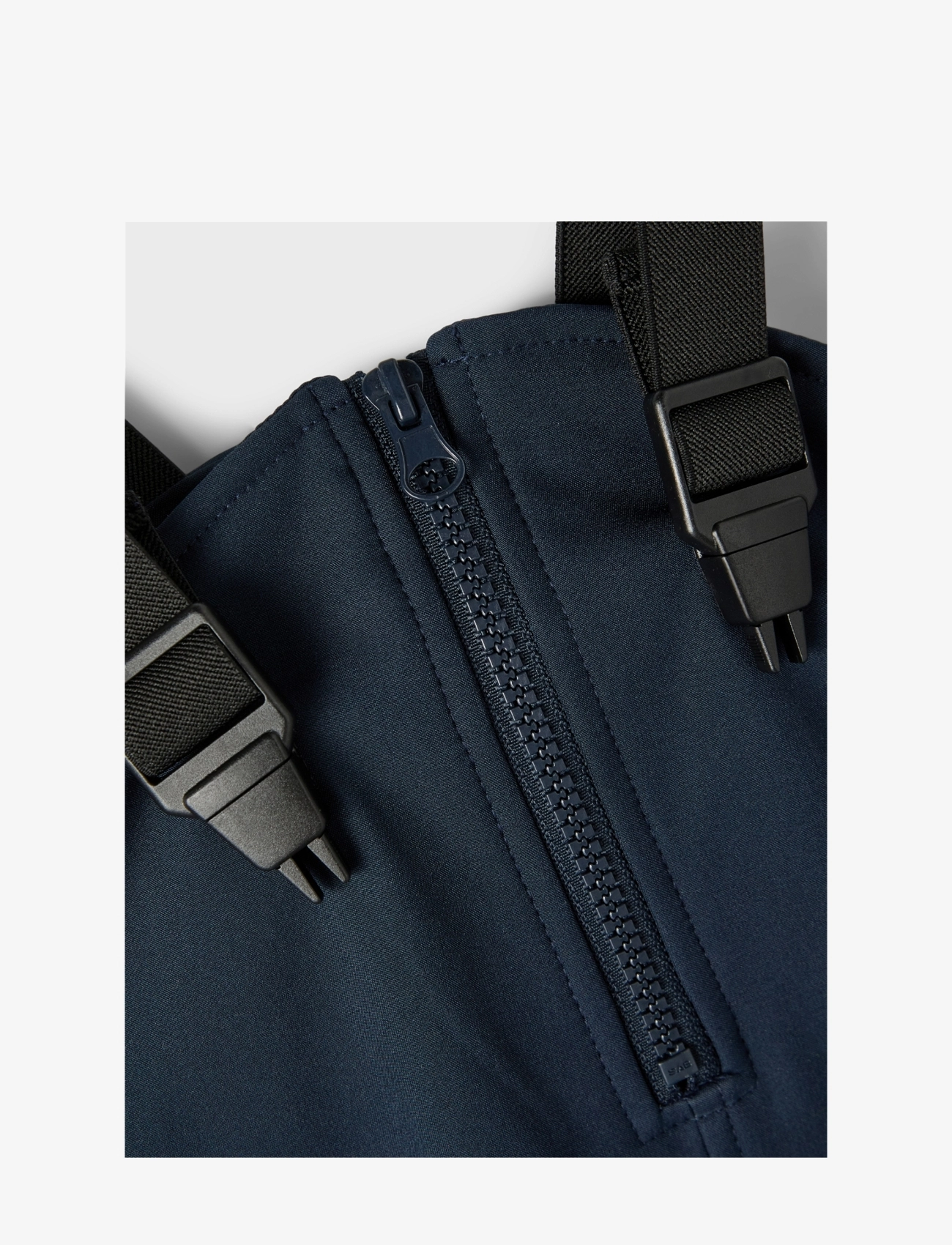 name it - NMNALFA08 SOFTSHELL BIB PANT SOLID FO - kuorihousut - dark sapphire - 2