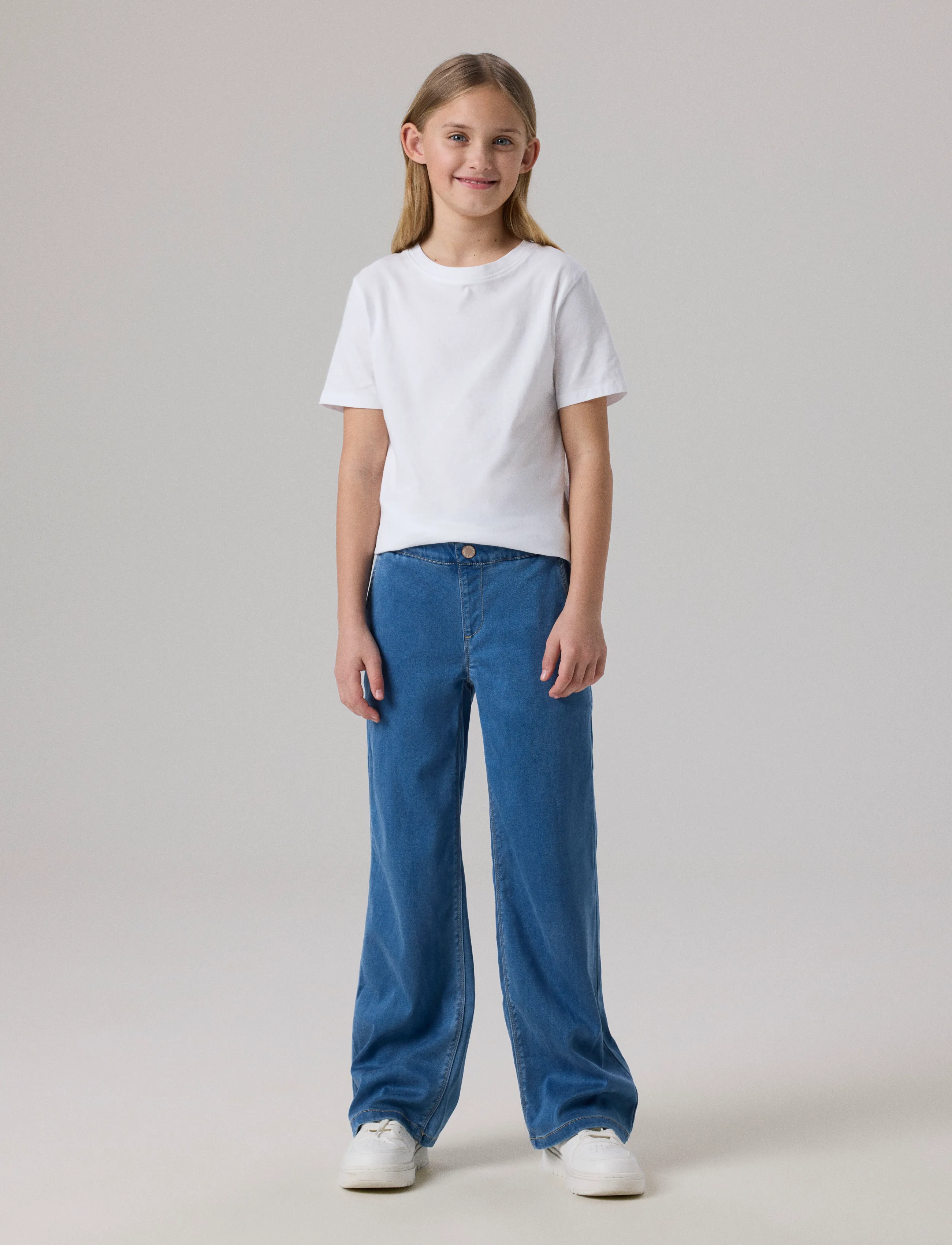 name it - NKFSALLI WIDE JEANS 8293-TO NOOS - laiad teksad - light blue denim - 4