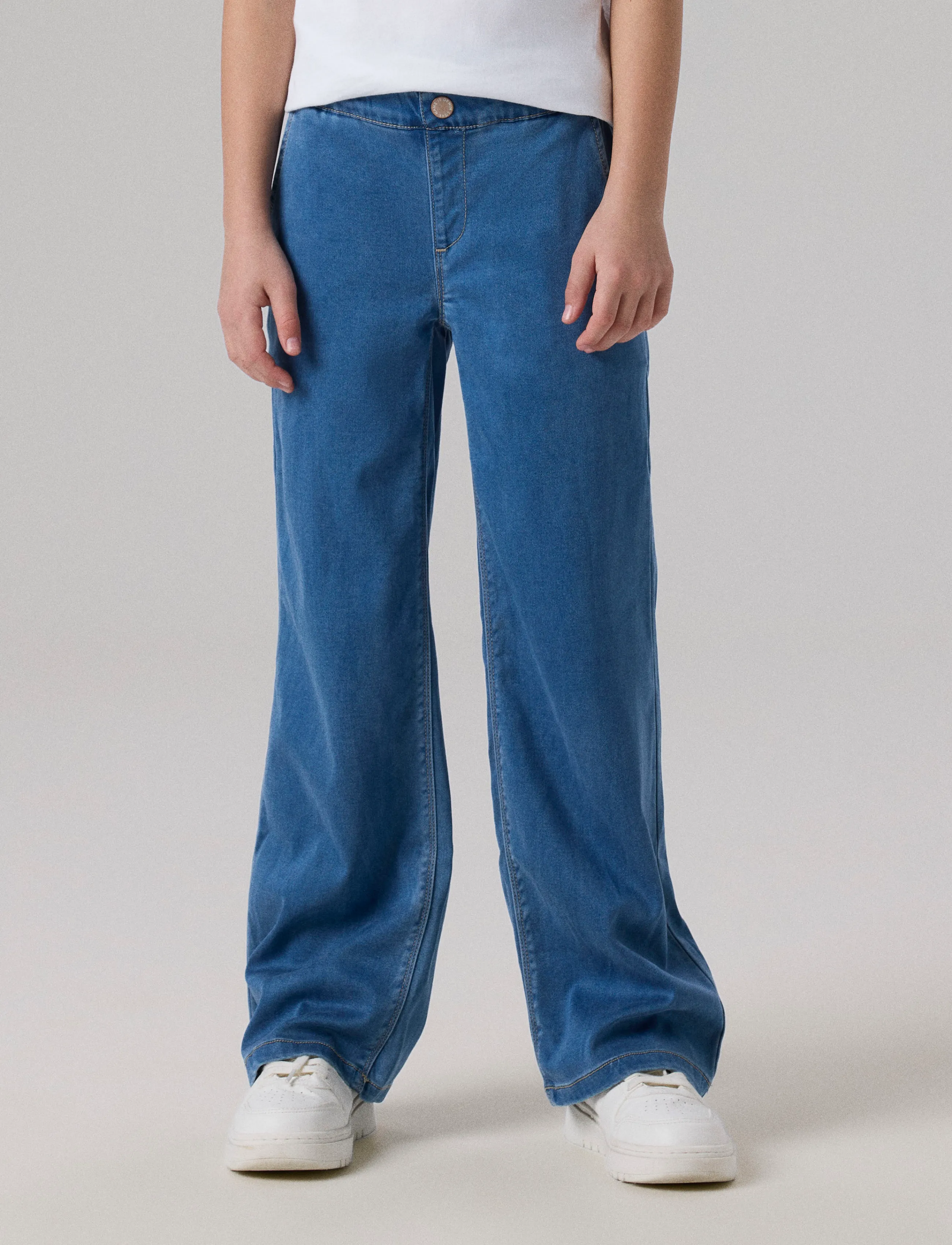 name it - NKFSALLI WIDE JEANS 8293-TO NOOS - laiad teksad - light blue denim - 0