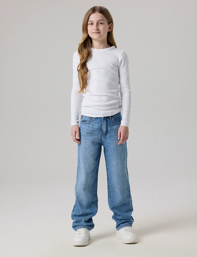 name it - NKFROSE STRAIGHT HW JEANS 9222-BE NOOS - regular jeans - medium blue denim - 4