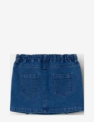 name it - NMFBECKY SHORT DNM SKIRT 7135-FT B - jeansowe spódnice - dark blue denim - 1