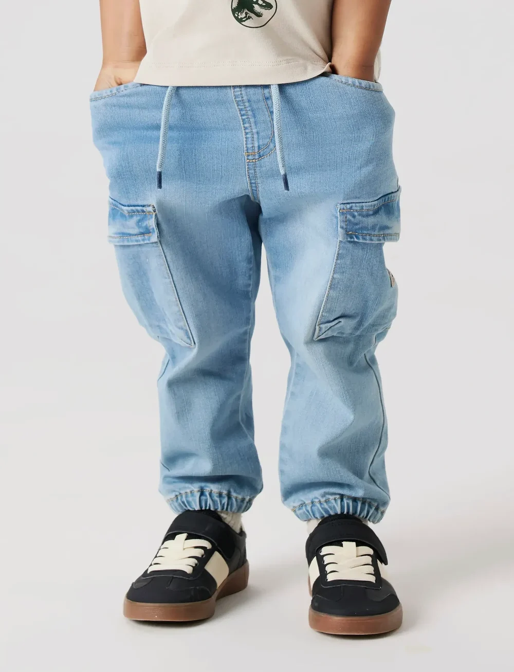name it - NMMBEN BAGGY R CARGO JEANS 9770-YT NOOS - cargohosen - medium blue denim - 0