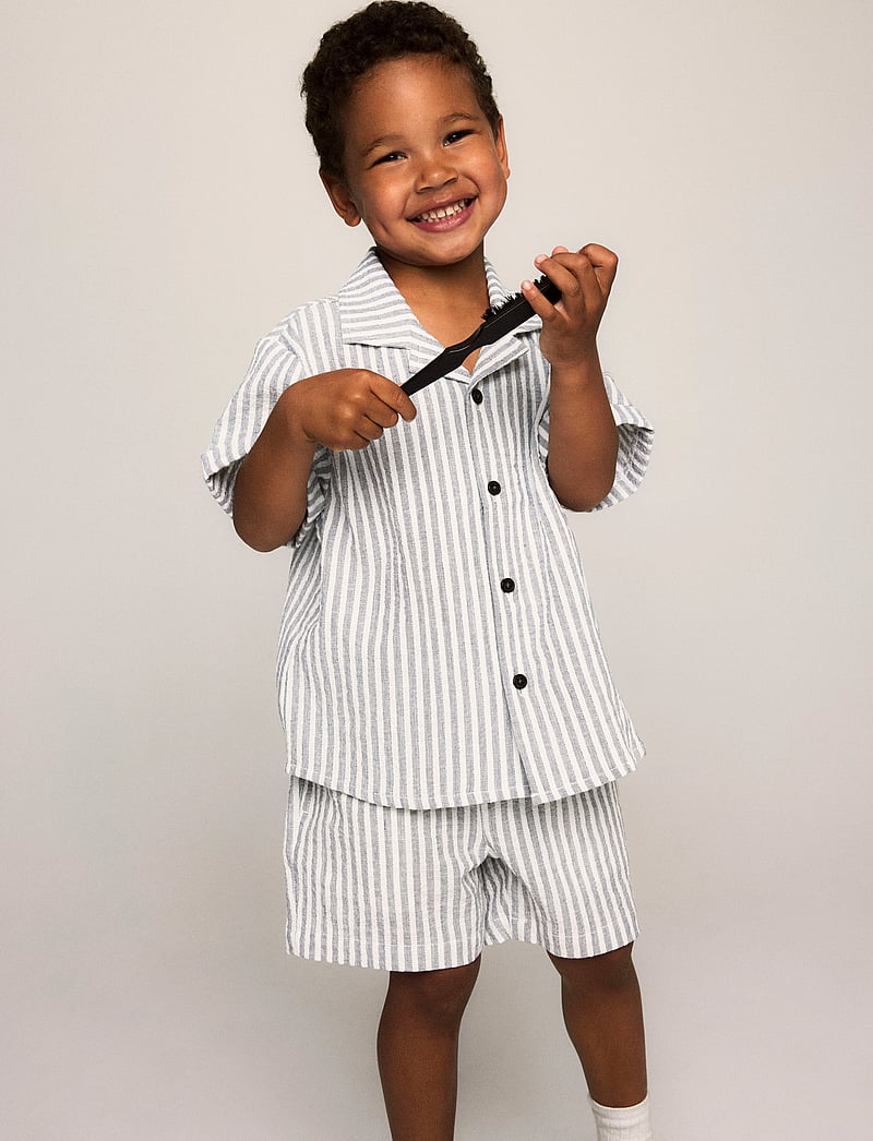 name it - NMMFEDENIS SHORTS - casual shorts - navy blazer - 0